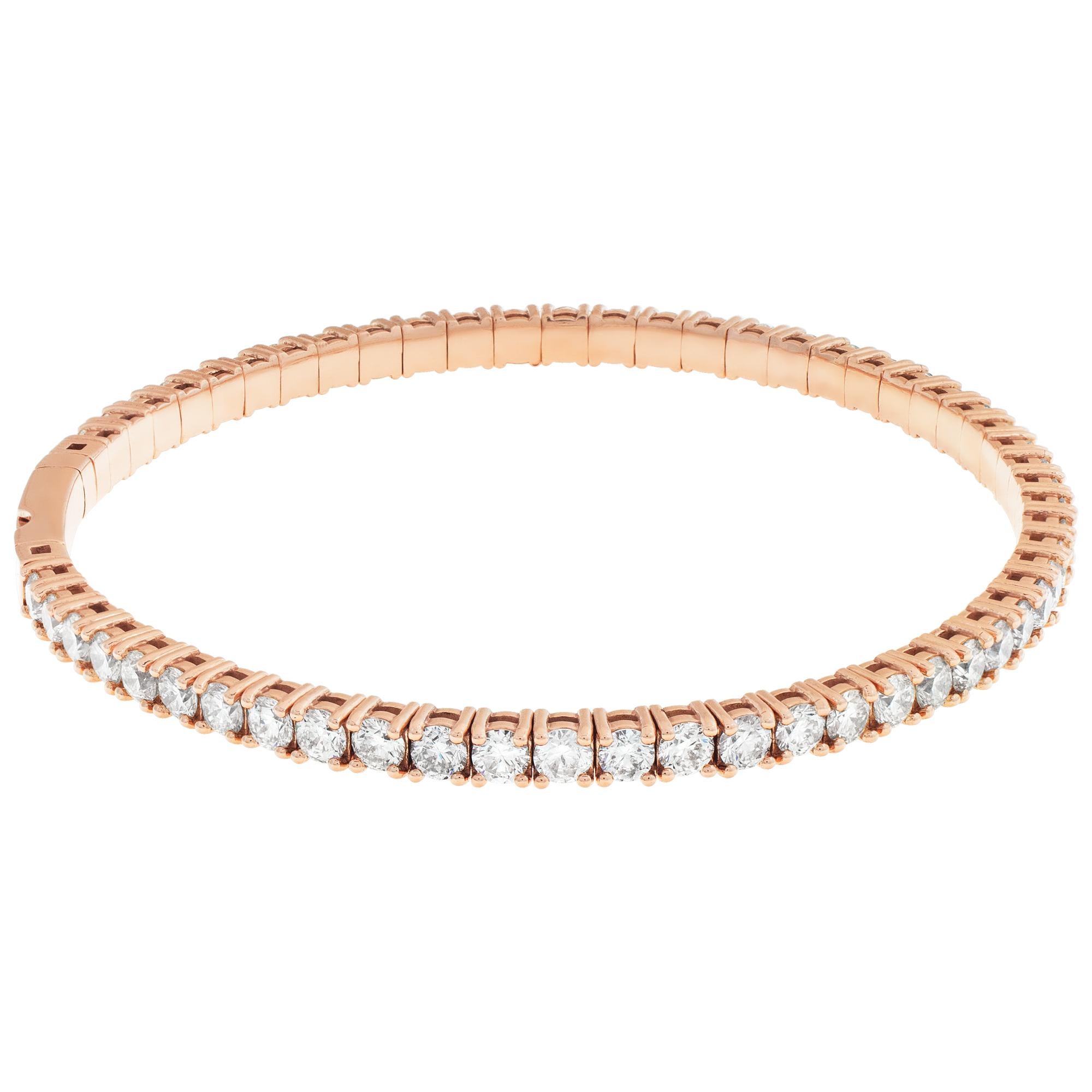 Diamond line 14k rose gold bangle bracelet In Excellent Condition For Sale In Surfside, FL