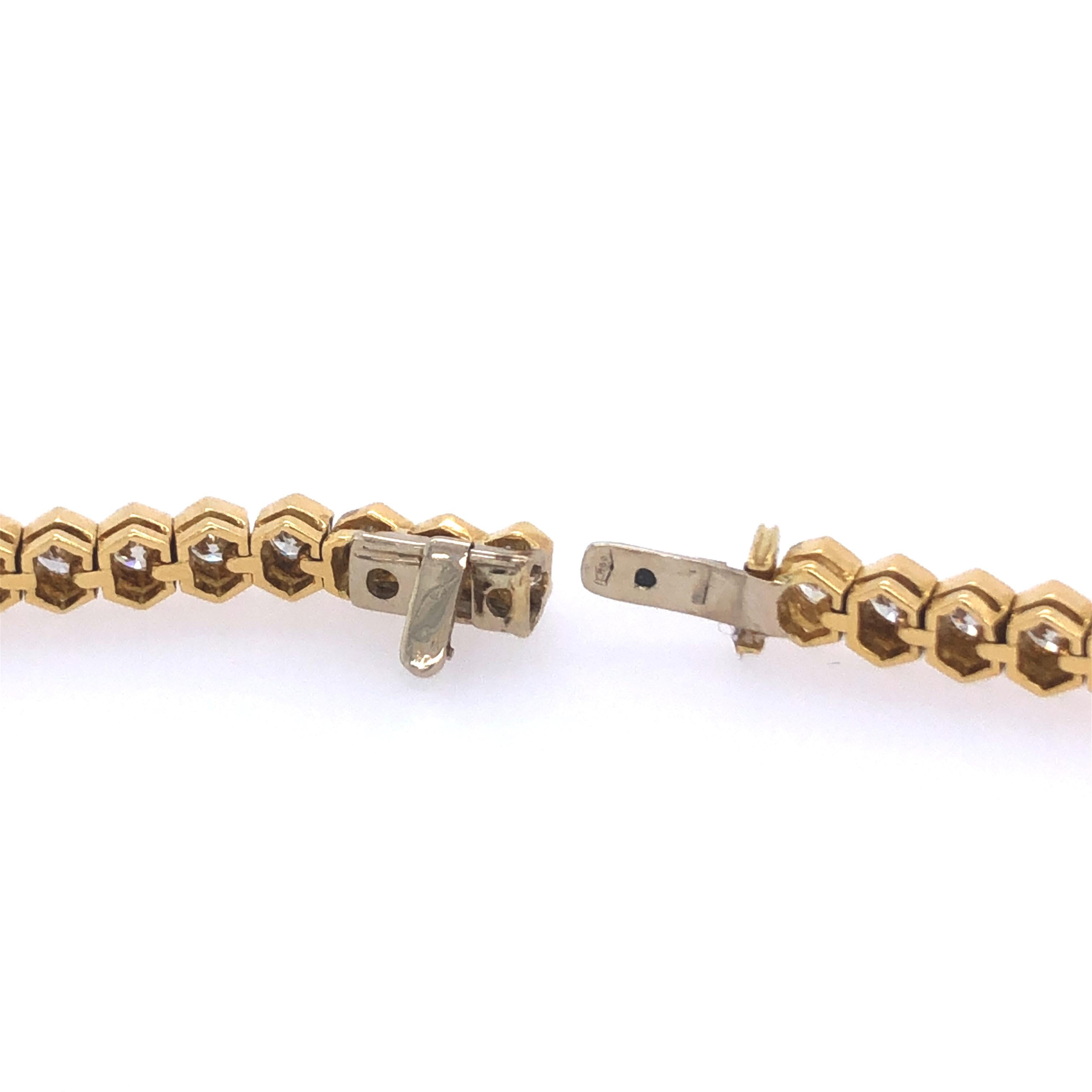 Contemporain Bracelet ligne de diamants en vente