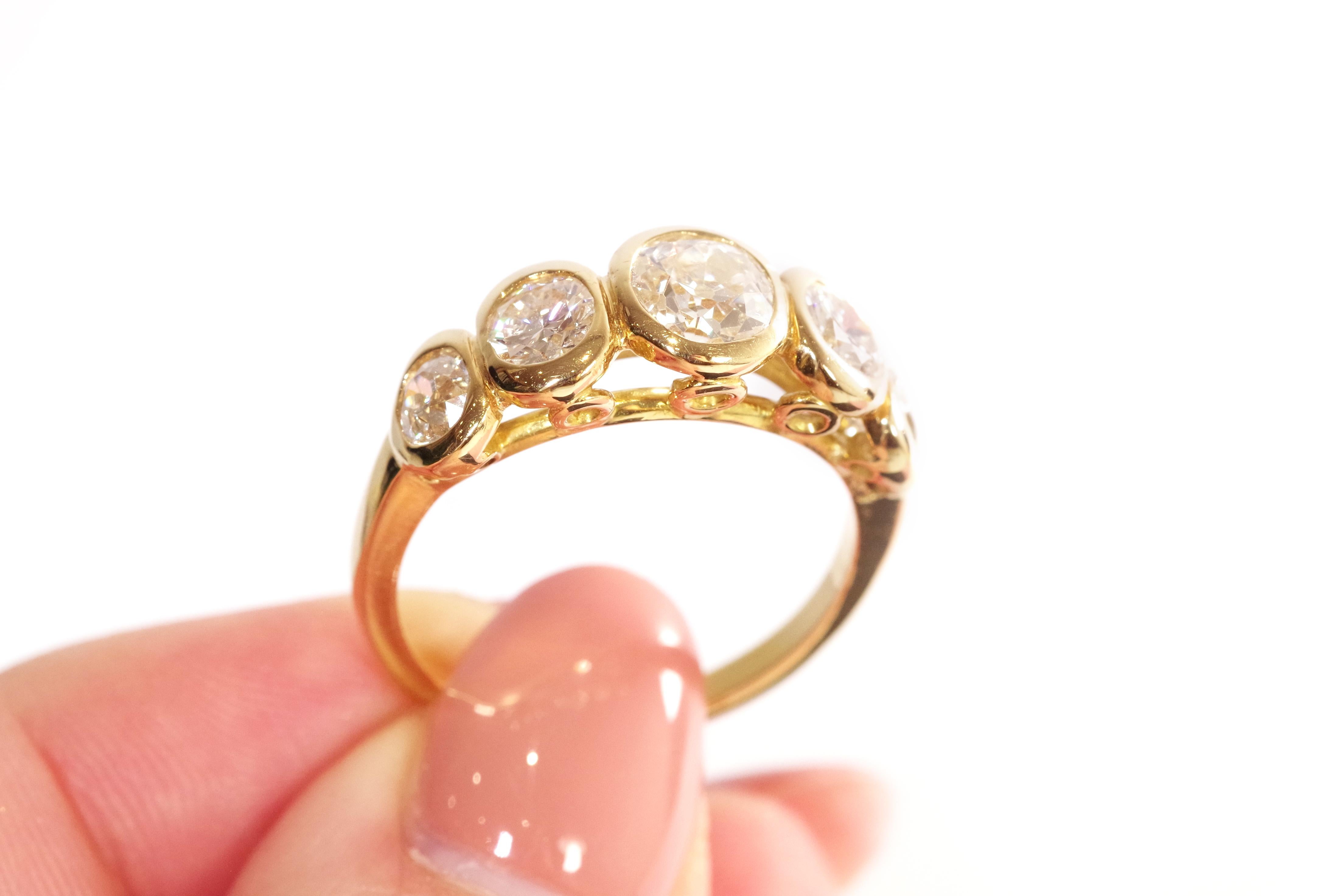 Diamond line ring in 18k yellow gold, garter ring For Sale 4