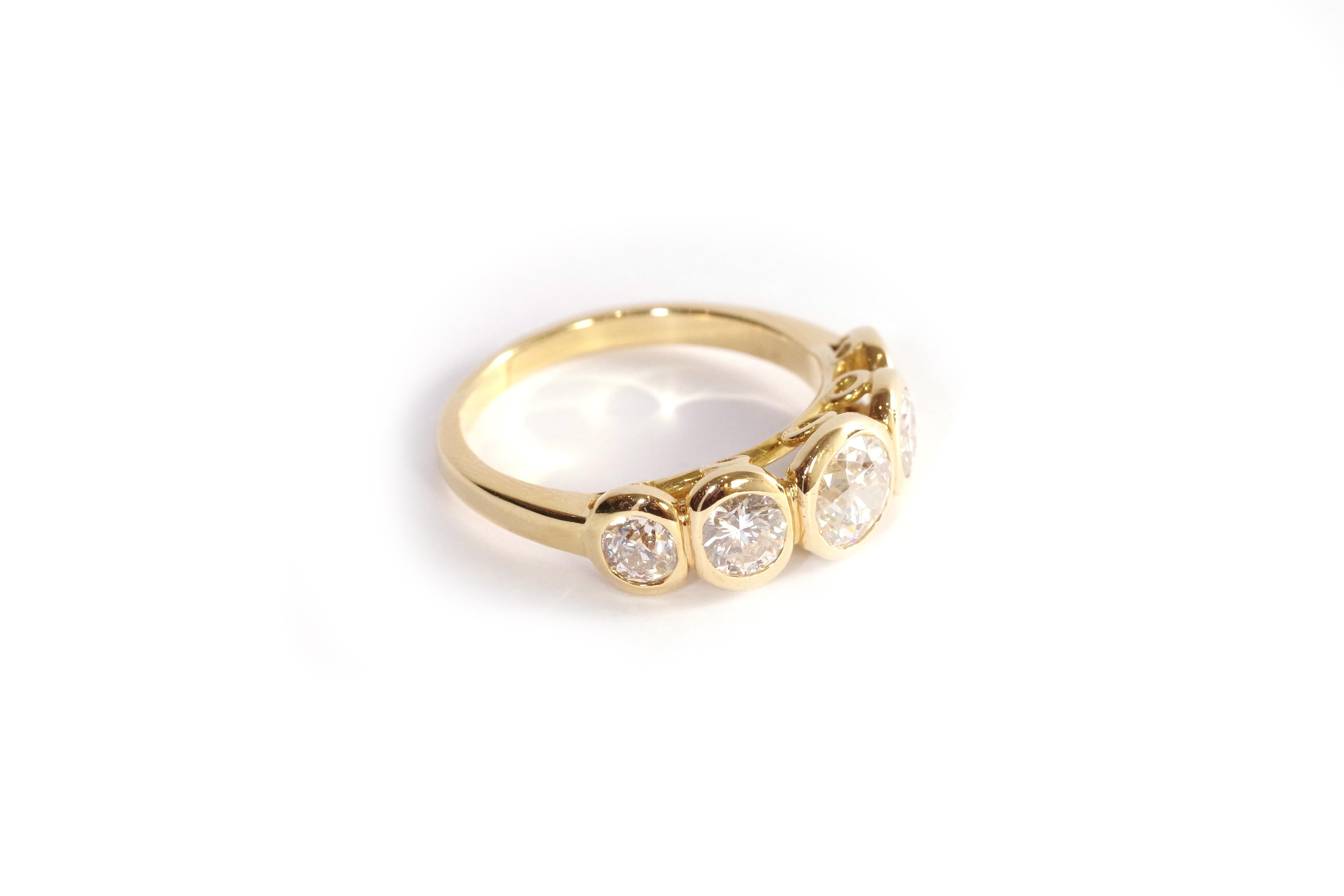Diamond line ring in 18k yellow gold, garter ring In Fair Condition For Sale In PARIS, FR