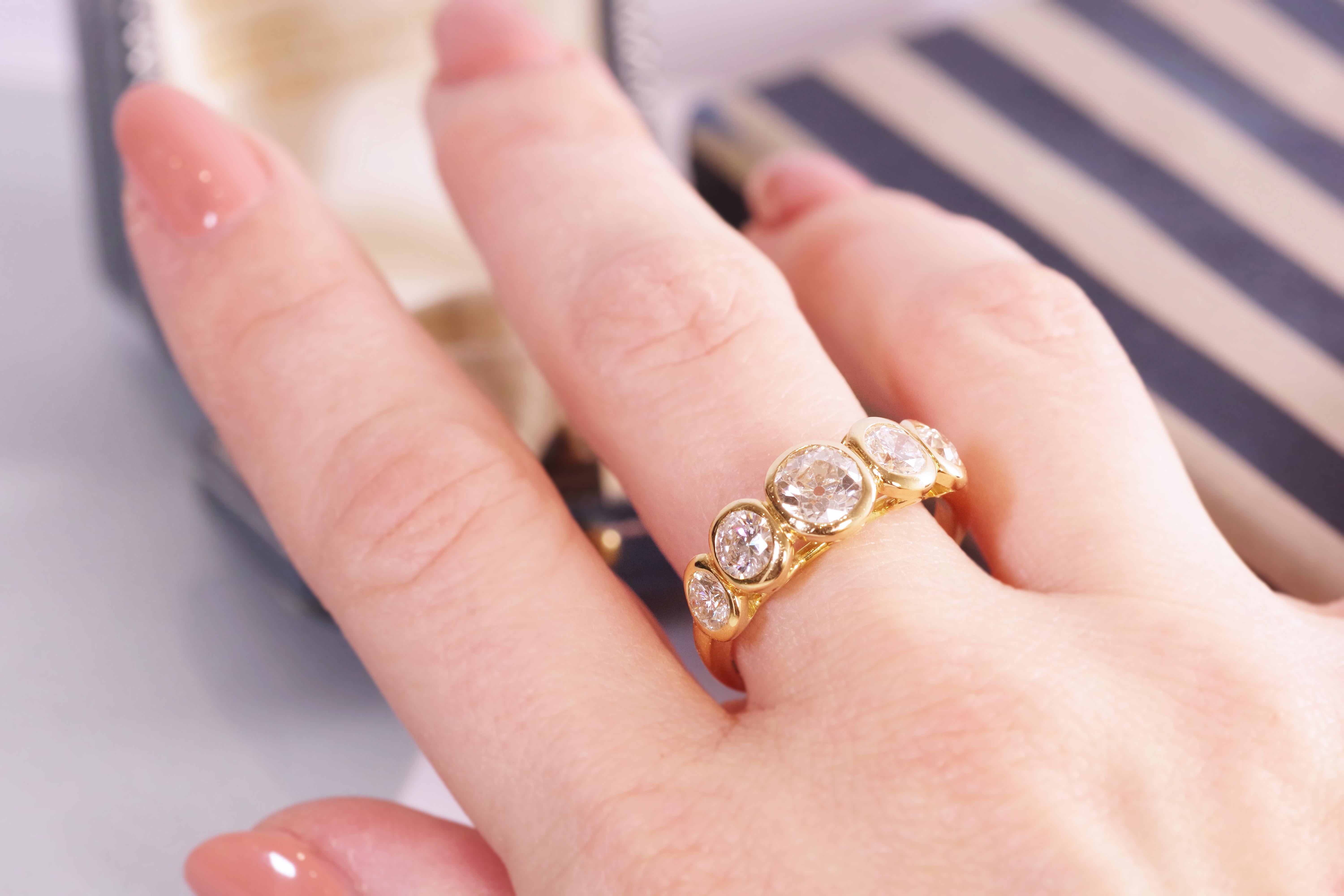 Diamond line ring in 18k yellow gold, garter ring For Sale 2