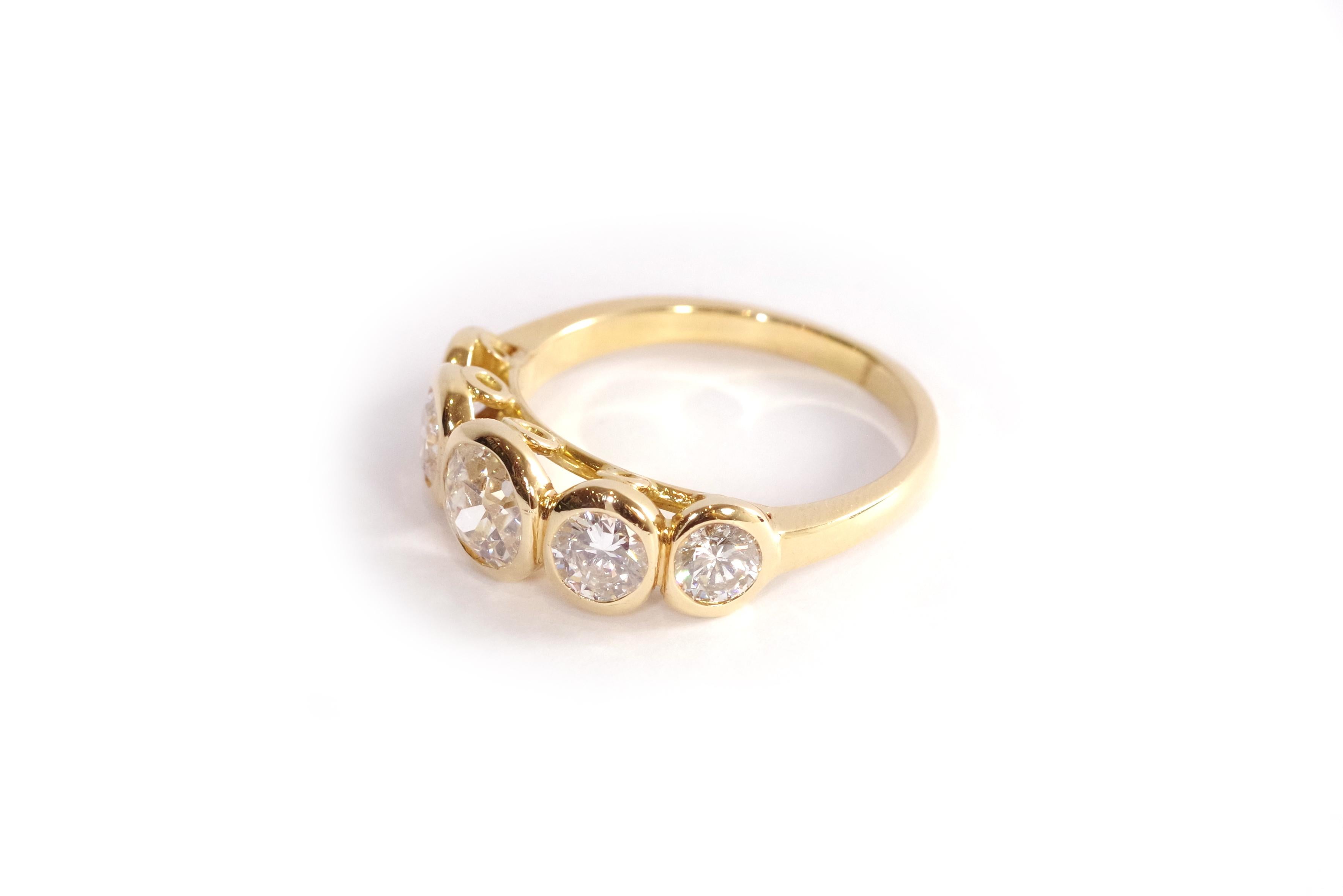 Diamond line ring in 18k yellow gold, garter ring For Sale 3