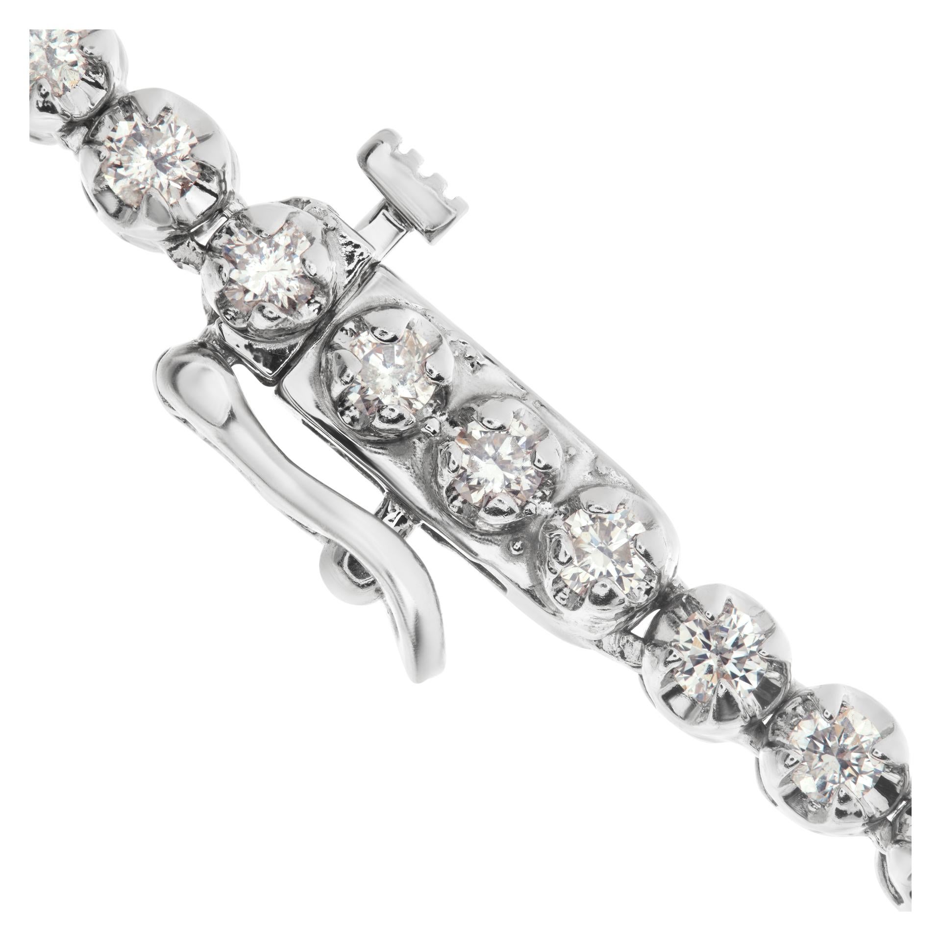 Collana Diamond Line in oro bianco In condizioni ottime in vendita a Surfside, FL