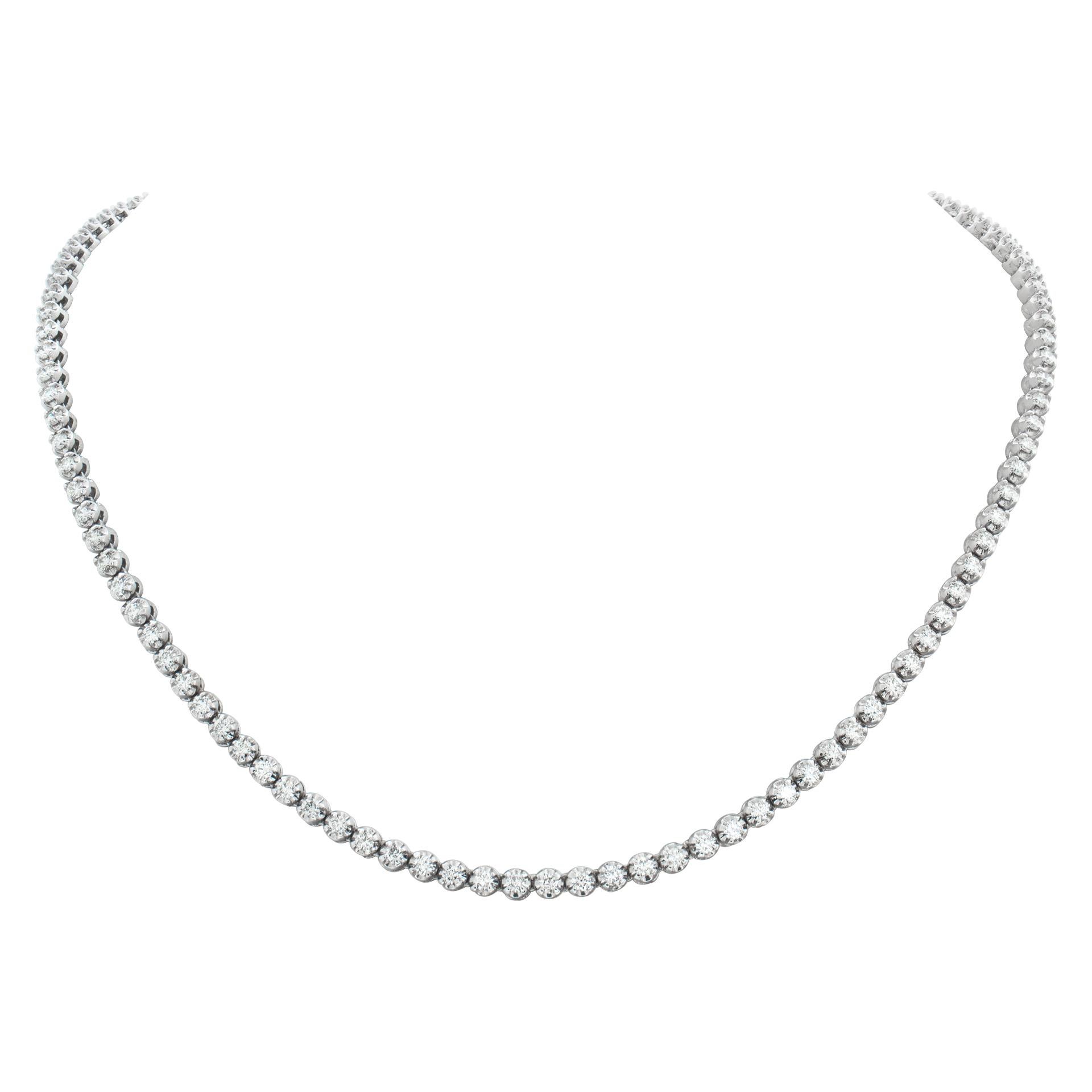 Collier ligne de diamants en or blanc