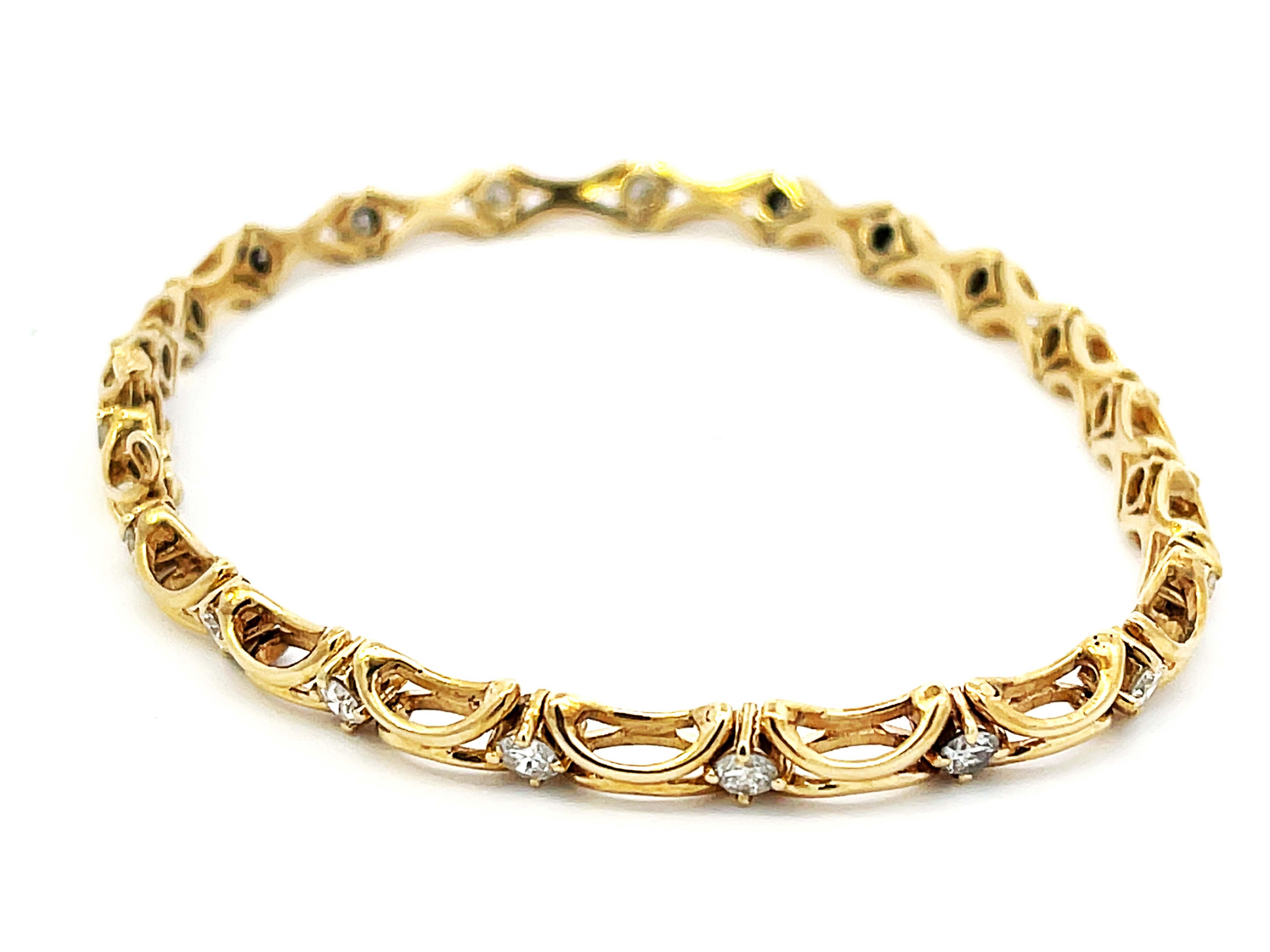 Moderne Bracelet à maillons en or jaune 14 carats et diamants en vente