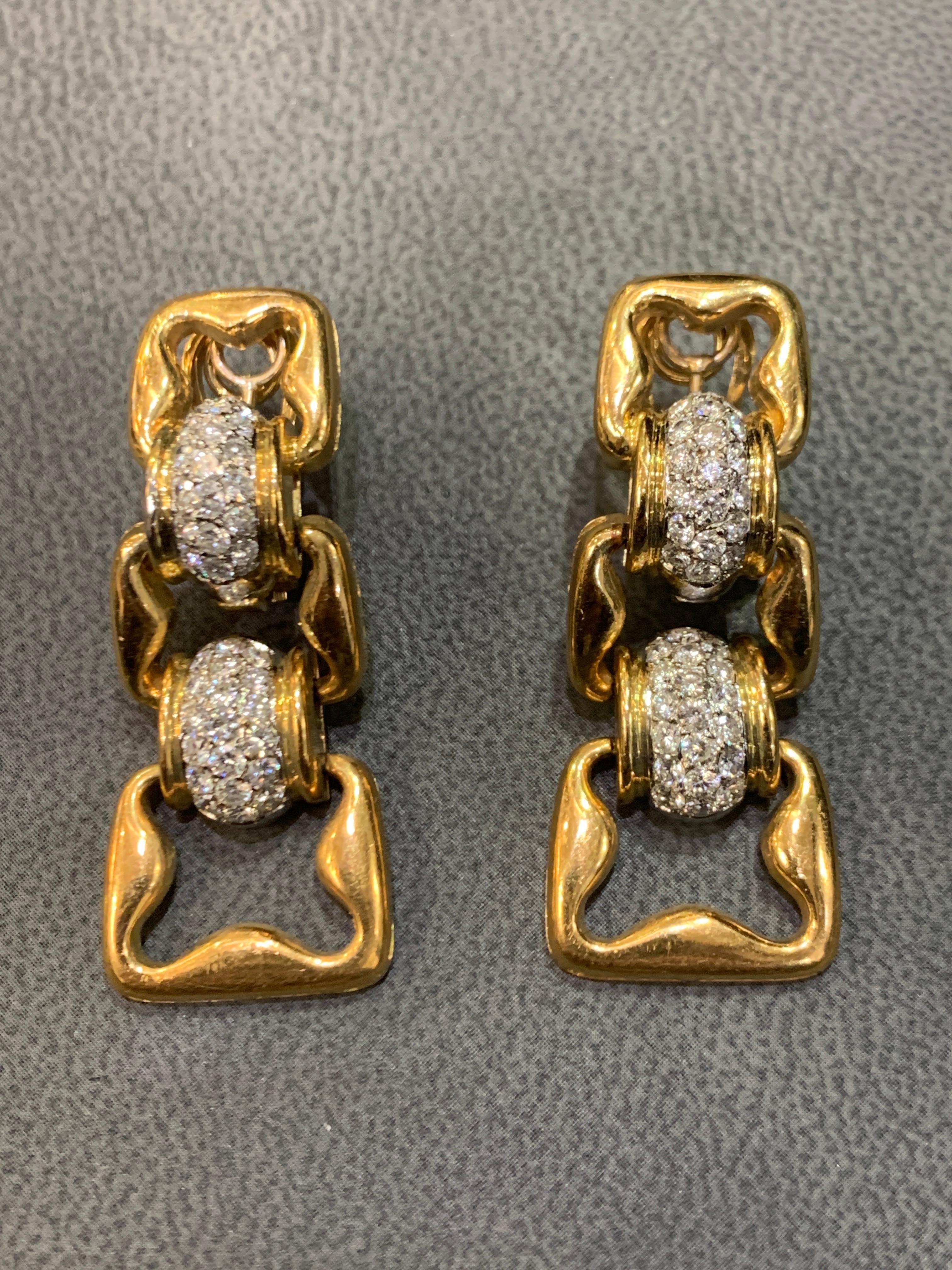Diamond Link Earrings In Good Condition For Sale In New York, NY