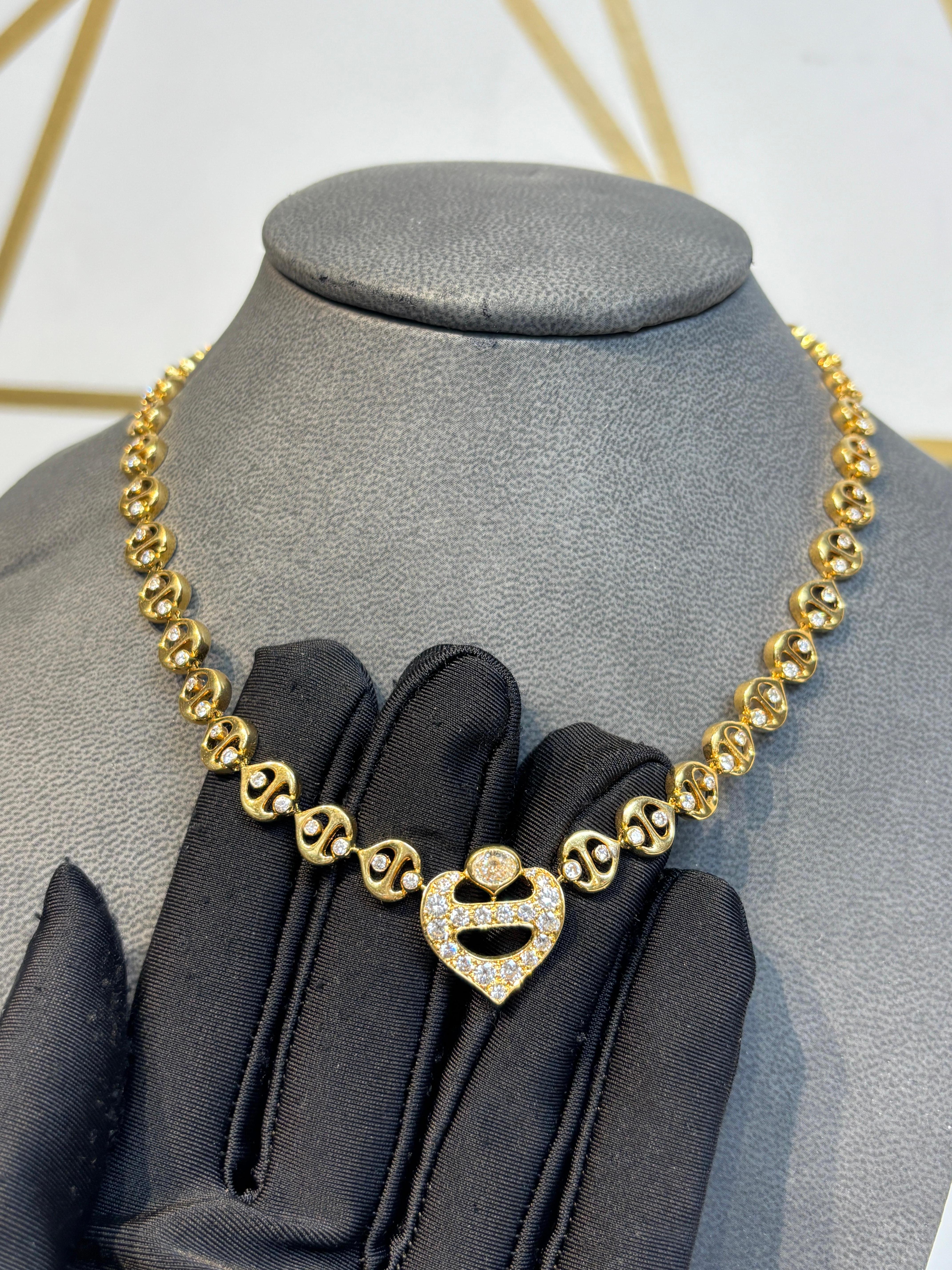 Round Cut Diamond Link Necklace For Sale