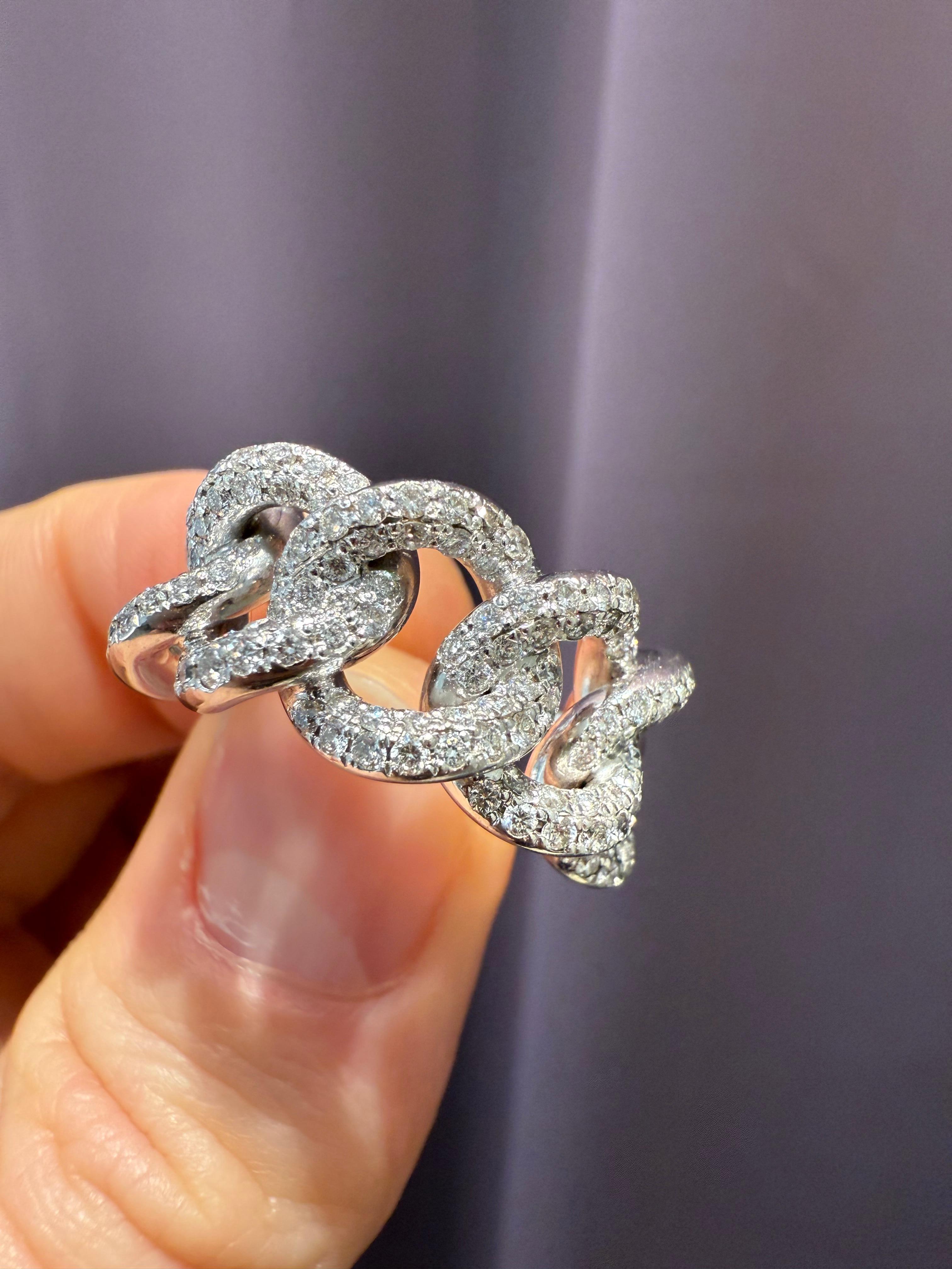 Diamond Link Ring set in White Gold In New Condition For Sale In Porto, PT