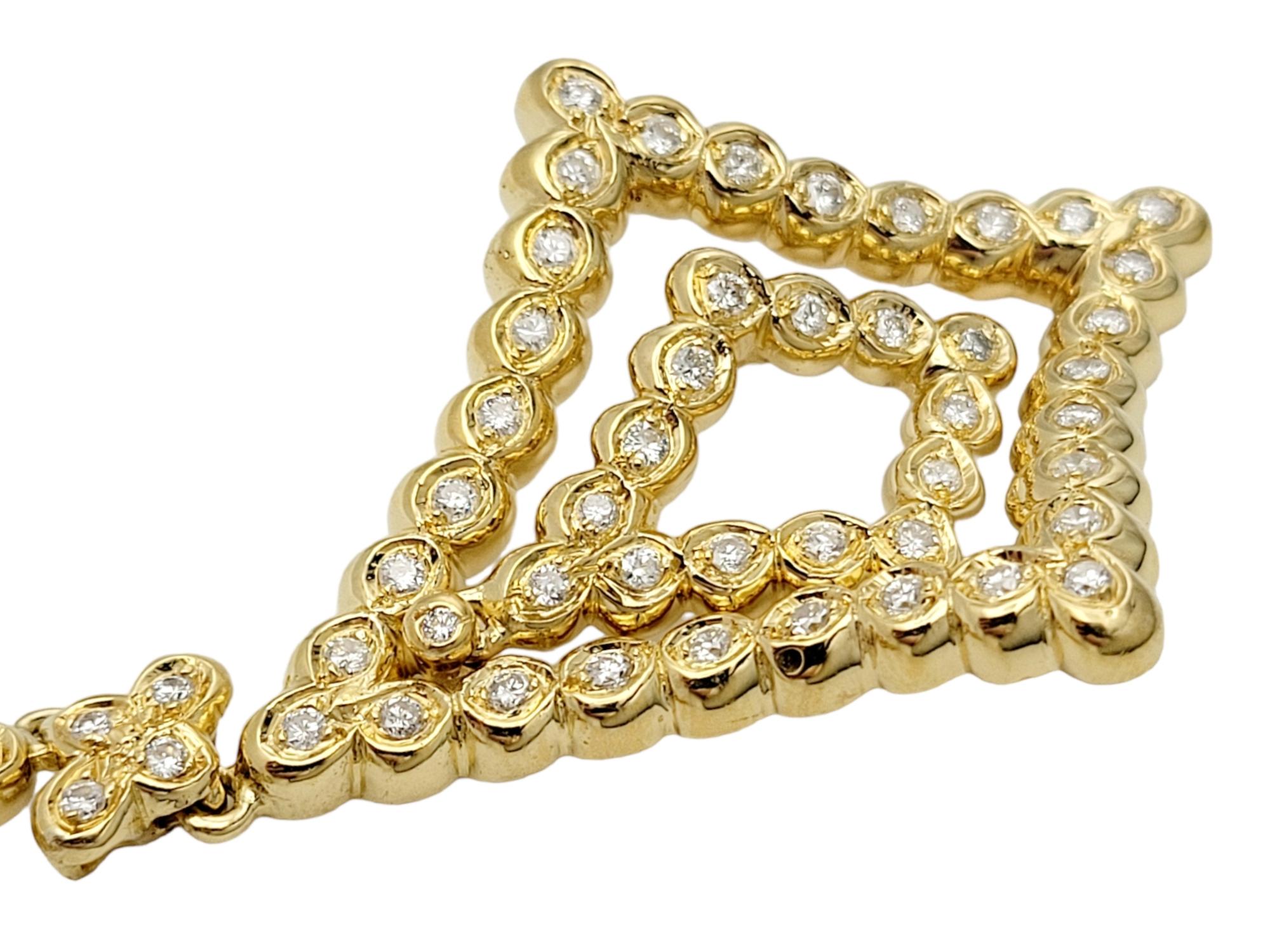 Collana Chandelier di diamanti naturali a forma di A Link in oro giallo 18 carati In condizioni buone in vendita a Scottsdale, AZ