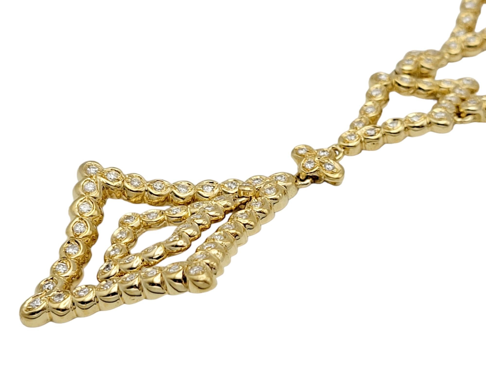 Donna Collana Chandelier di diamanti naturali a forma di A Link in oro giallo 18 carati in vendita