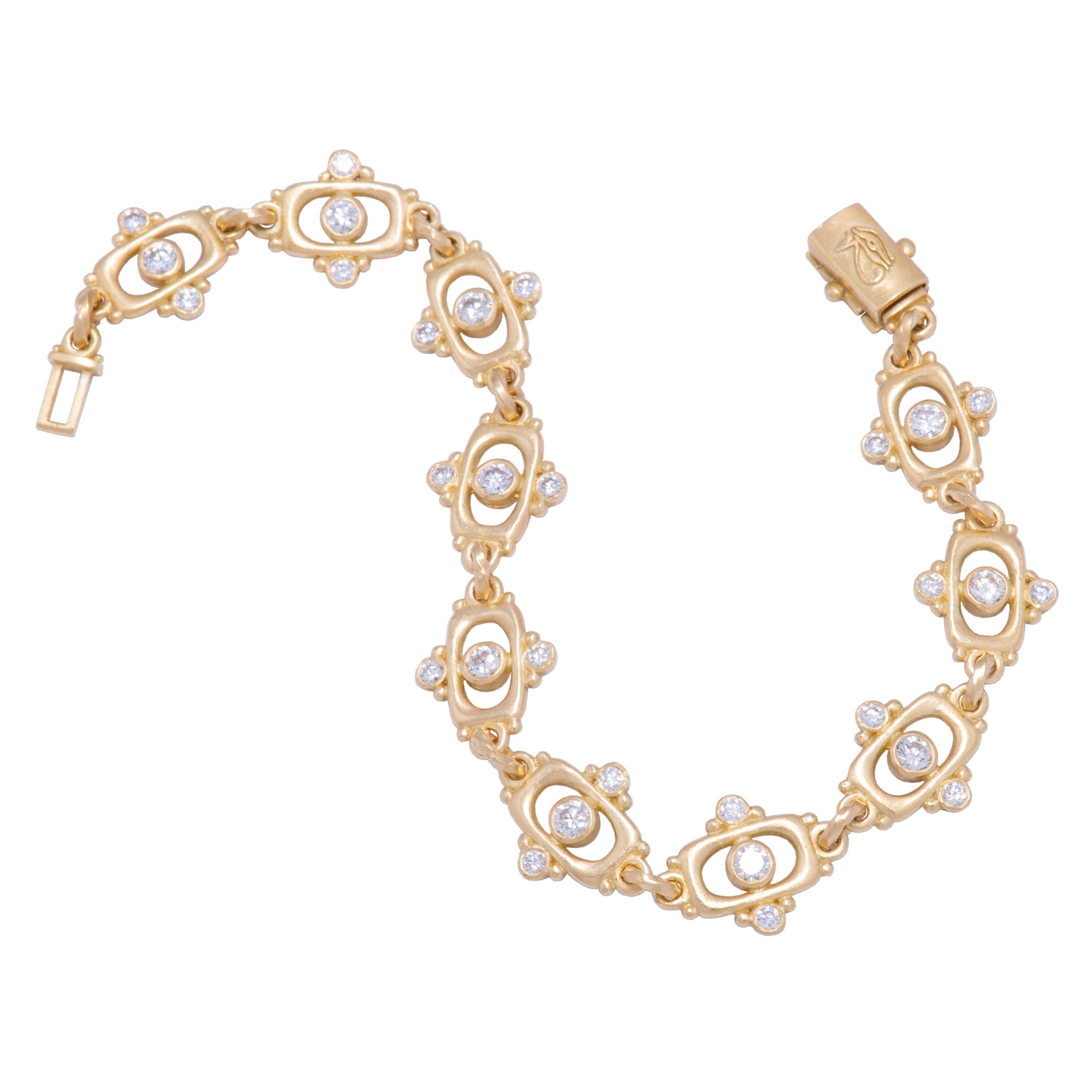 Contemporary Diamond Link Tabla Bracelet For Sale