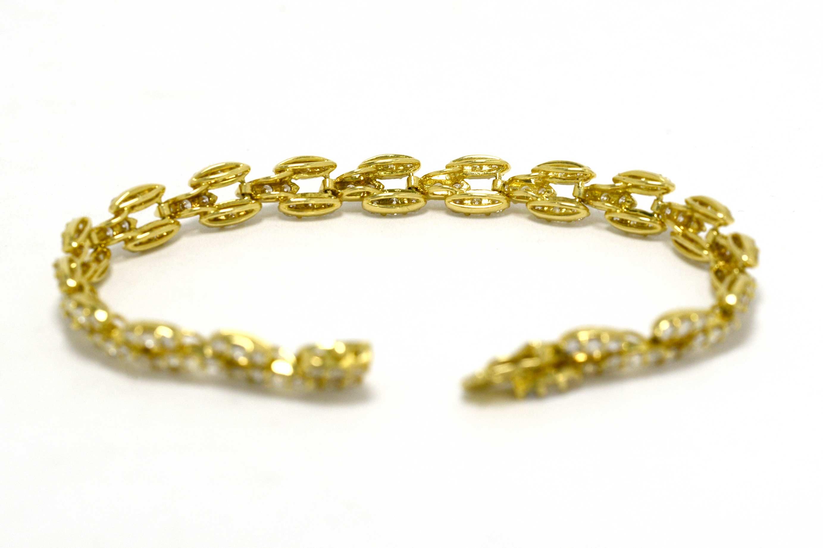 Diamond Link Tennis Bracelet 7 Carat 18 Karat Yellow Gold Modernist 1970s Estate 2
