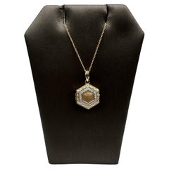 Diamant Medaillon in 10kt Gelbgold - 0,10ctw GH SI2-I1 Diamanten, mattes Finish