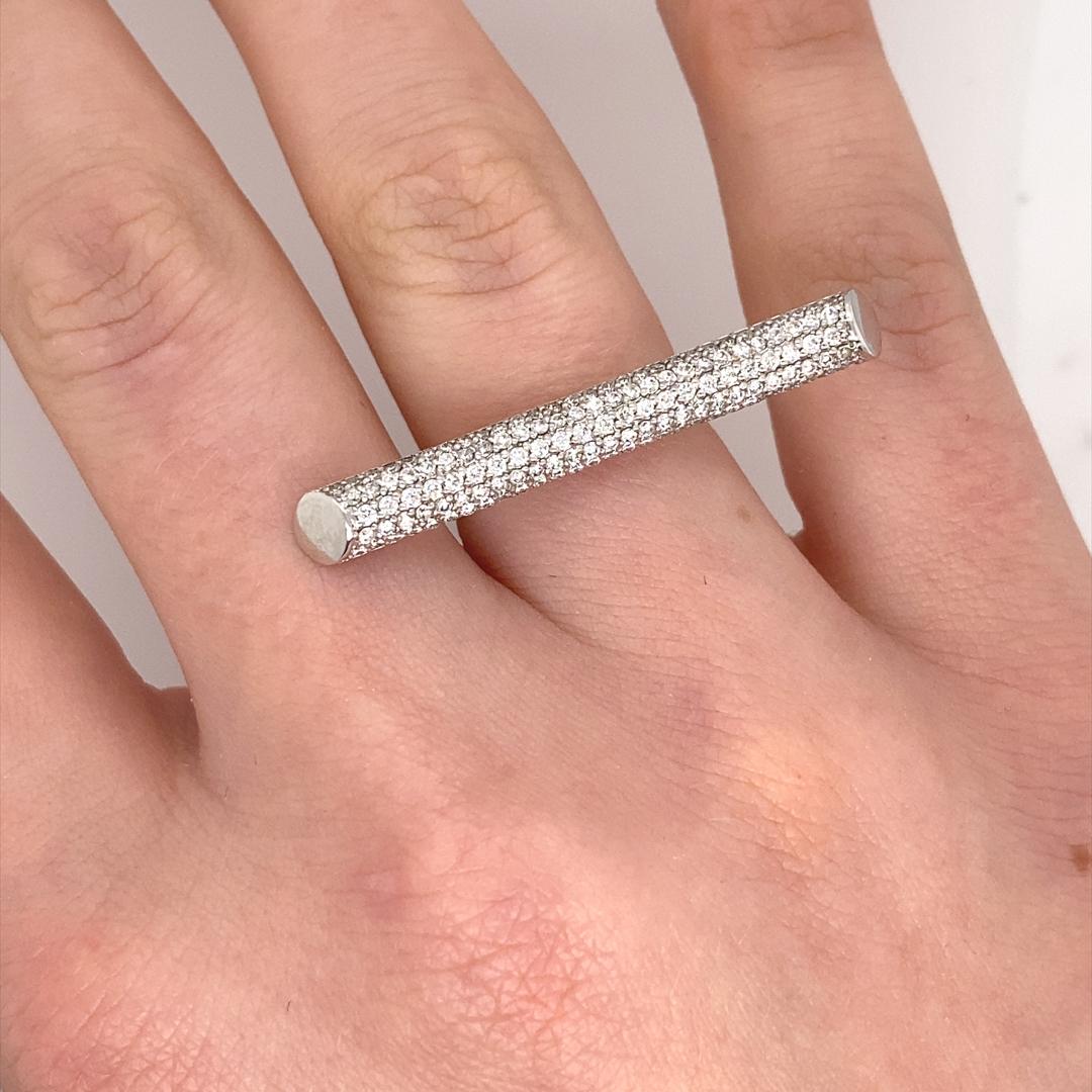 Women's Diamond Log Ring set with 200 F VS Quality Diamonds in 18ct White Gold For Sale