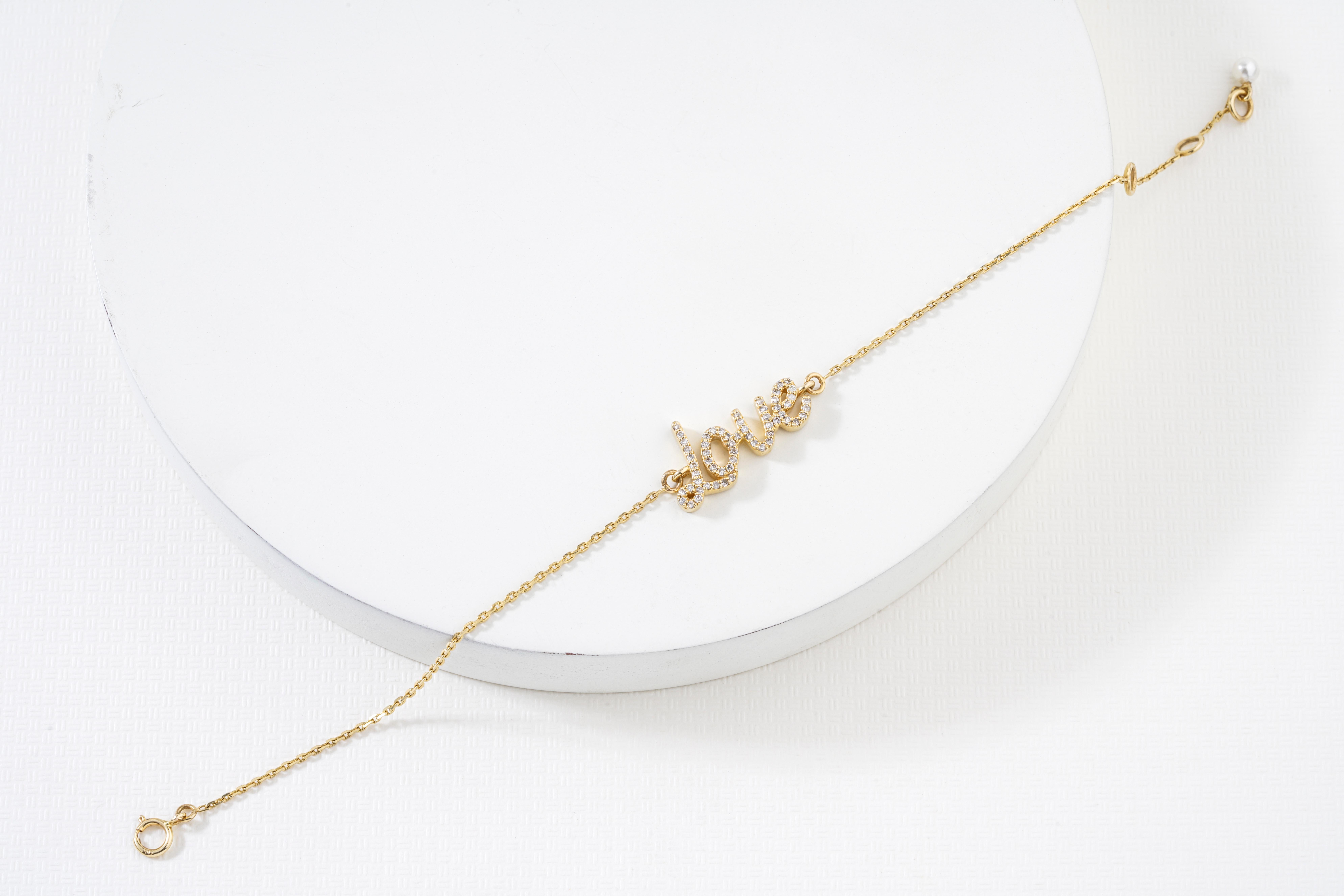 Taille brillant Bracelet Love Charm en or massif 18 carats avec diamants en vente