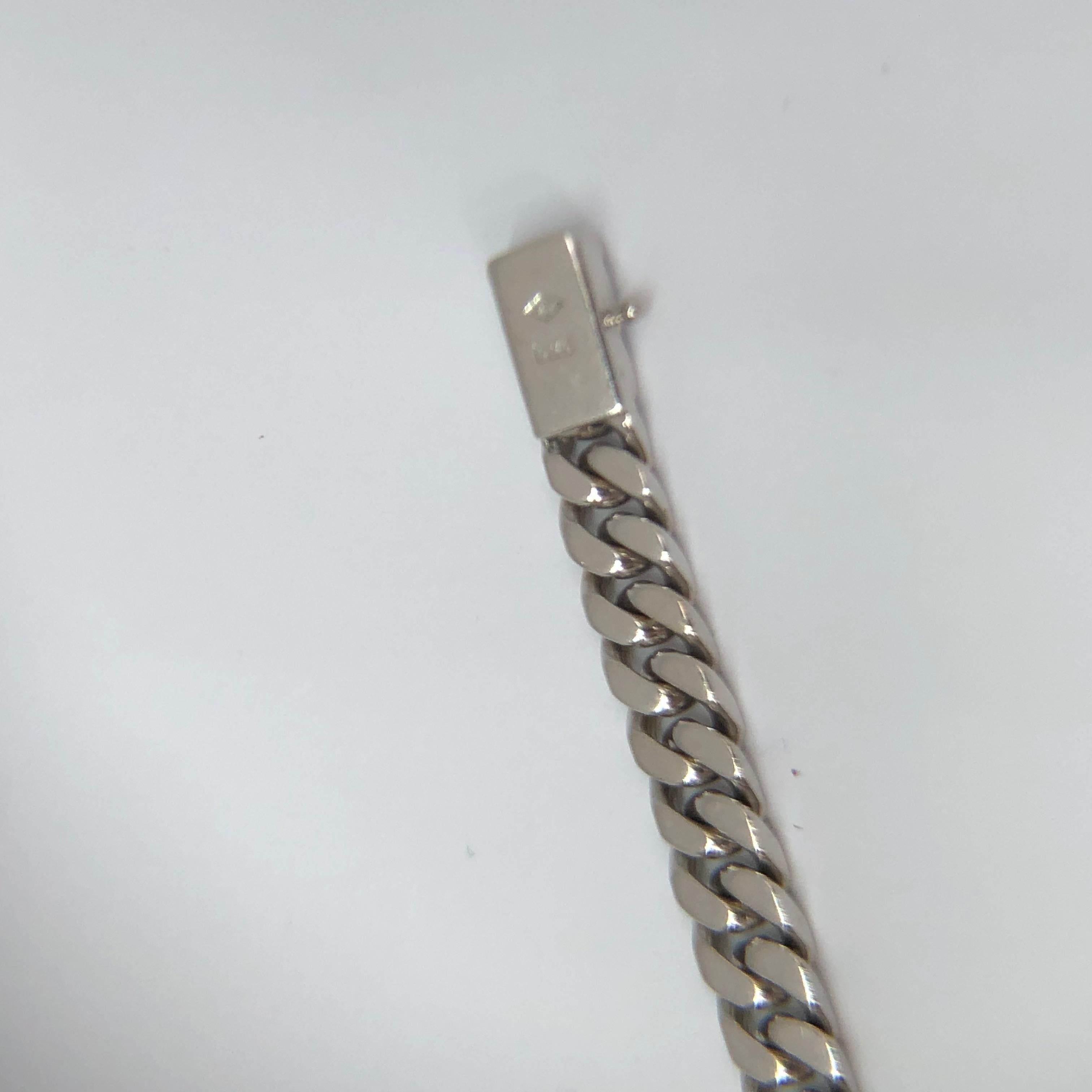Contemporary Diamond Love Knot Bracelet, 18 Carat White Gold For Sale