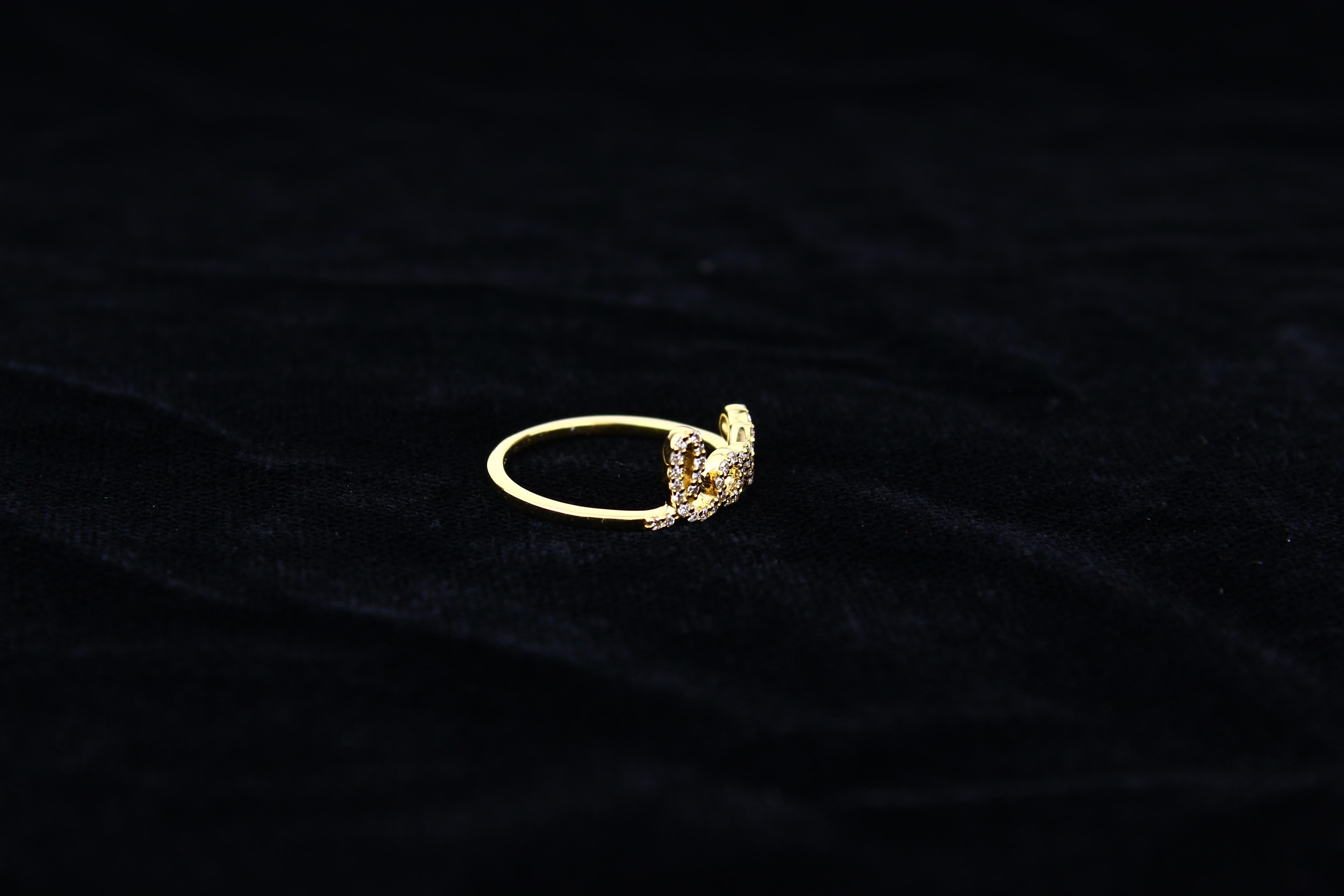 Im Angebot: Diamant Love-Ring aus 18 Karat massivem Gold mit Diamanten () 12