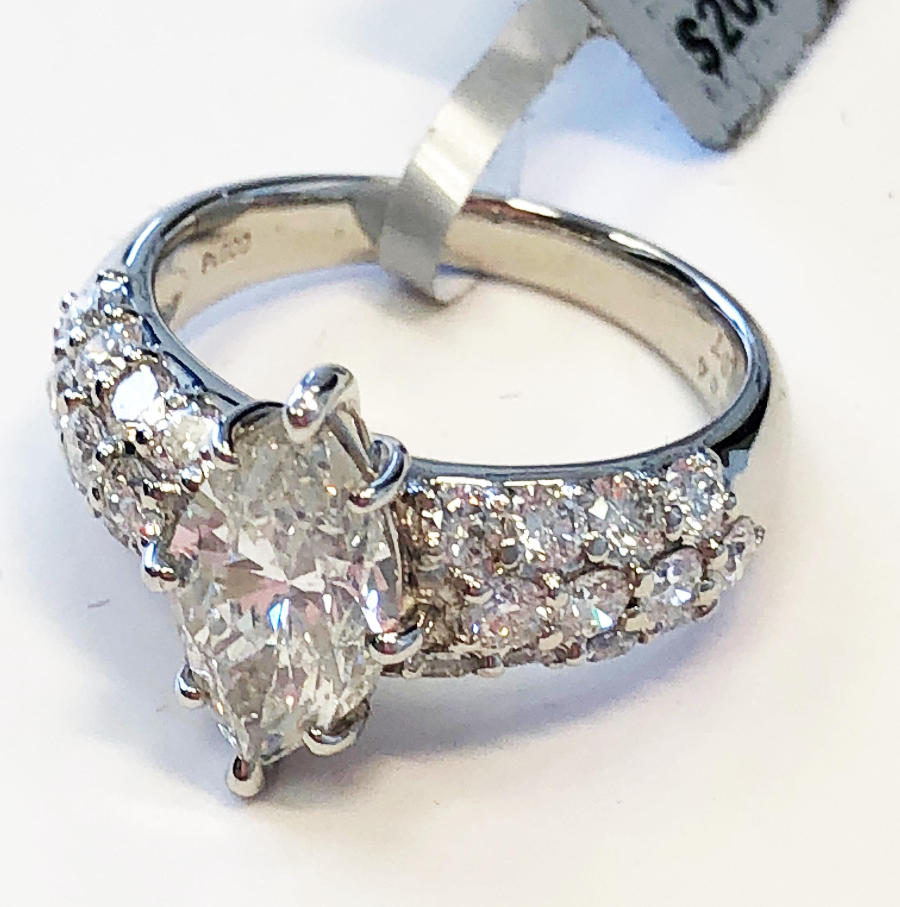 Diamond Marquise Engagement Ring in Platinum In New Condition In Los Angeles, CA