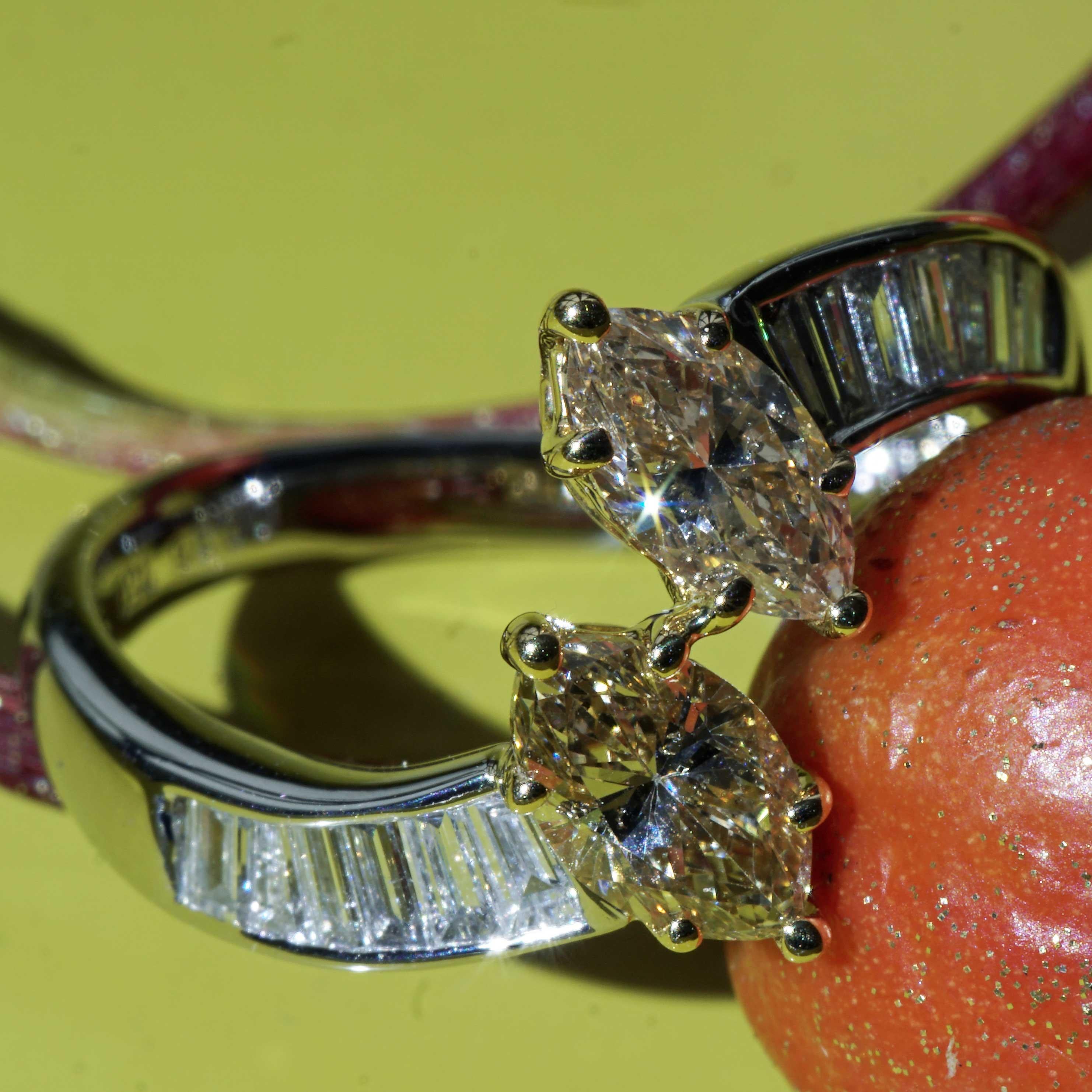Modern Diamond Marquise Platinum Gold Ring 1.11 ct 0.36 ct exclusive and excellent For Sale
