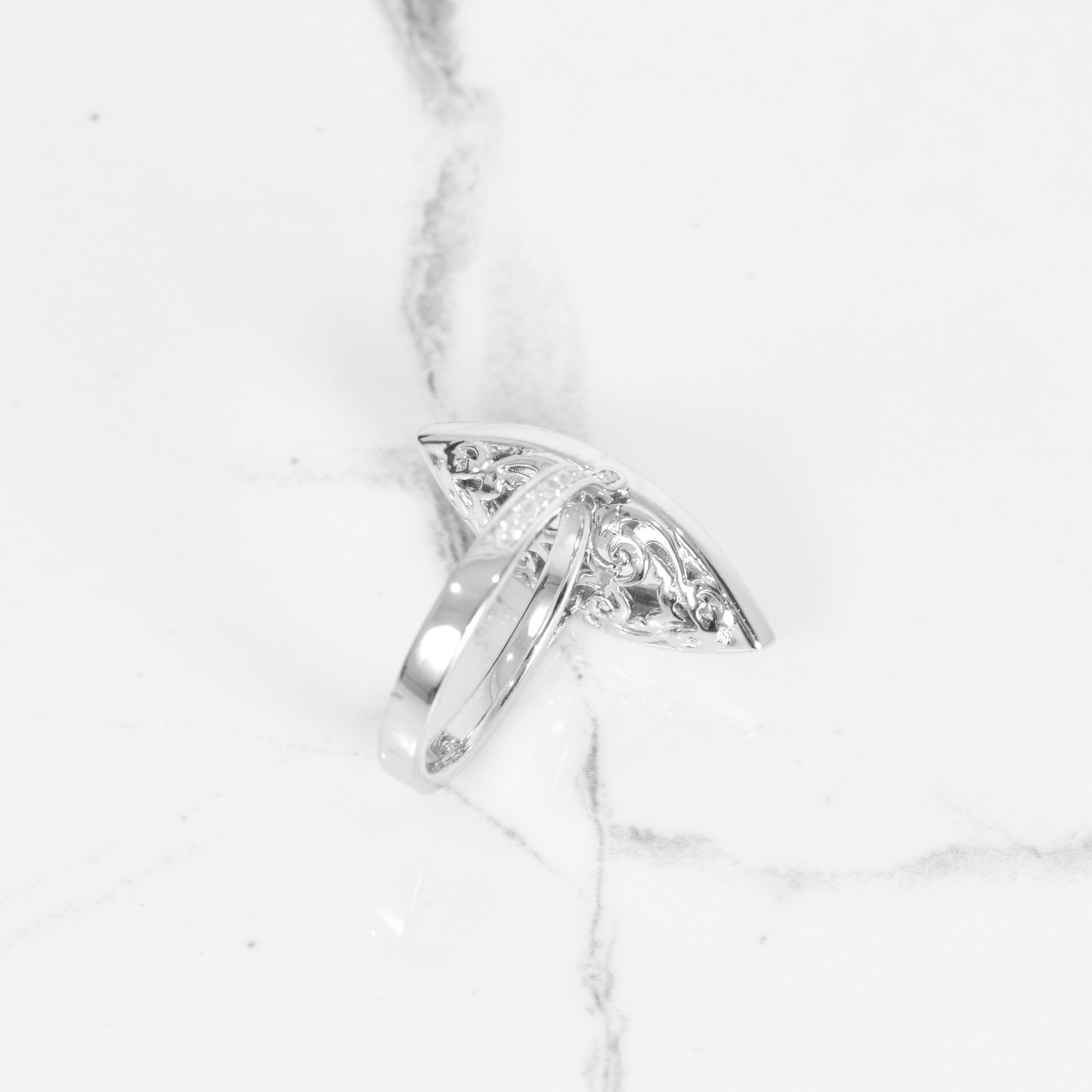 GIA-zertifizierter 3,03 Karat Diamant-Marquise-Ring mit Diamantfassung  (Marquiseschliff) im Angebot
