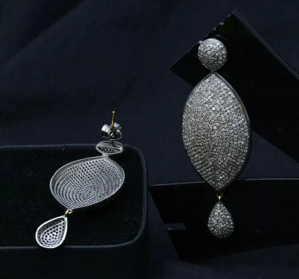 Boucles d'oreilles fantaisie en argent 925 et diamant en forme de marquise Neuf - En vente à Chicago, IL