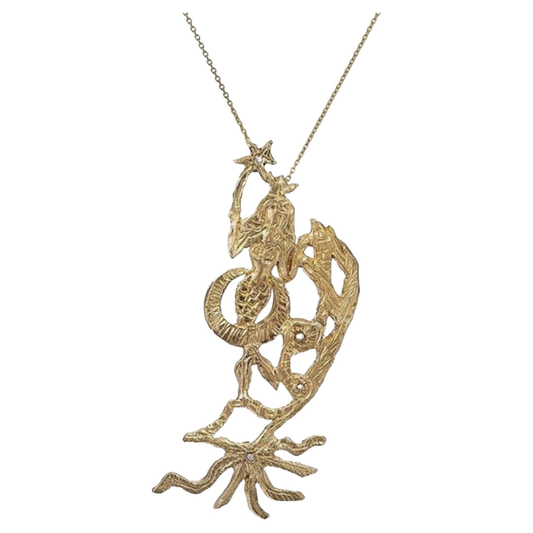 Xiao Wang, collier pendentif Mermaid Crescent Moon en or jaune 14 carats et diamants