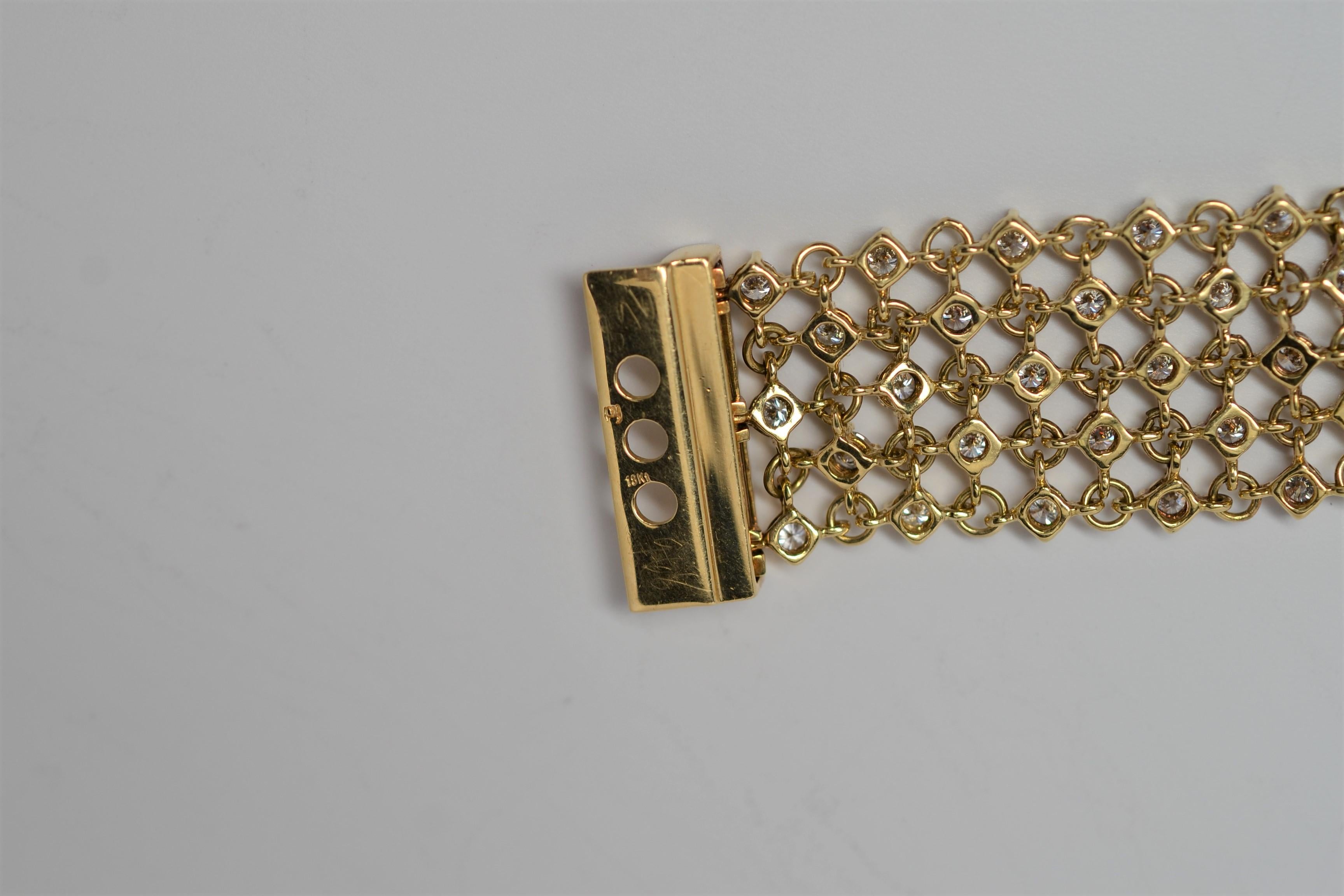 Diamond Mesh Link Bracelet with 8.12 Carats Set in 18k Yellow Gold For Sale 3