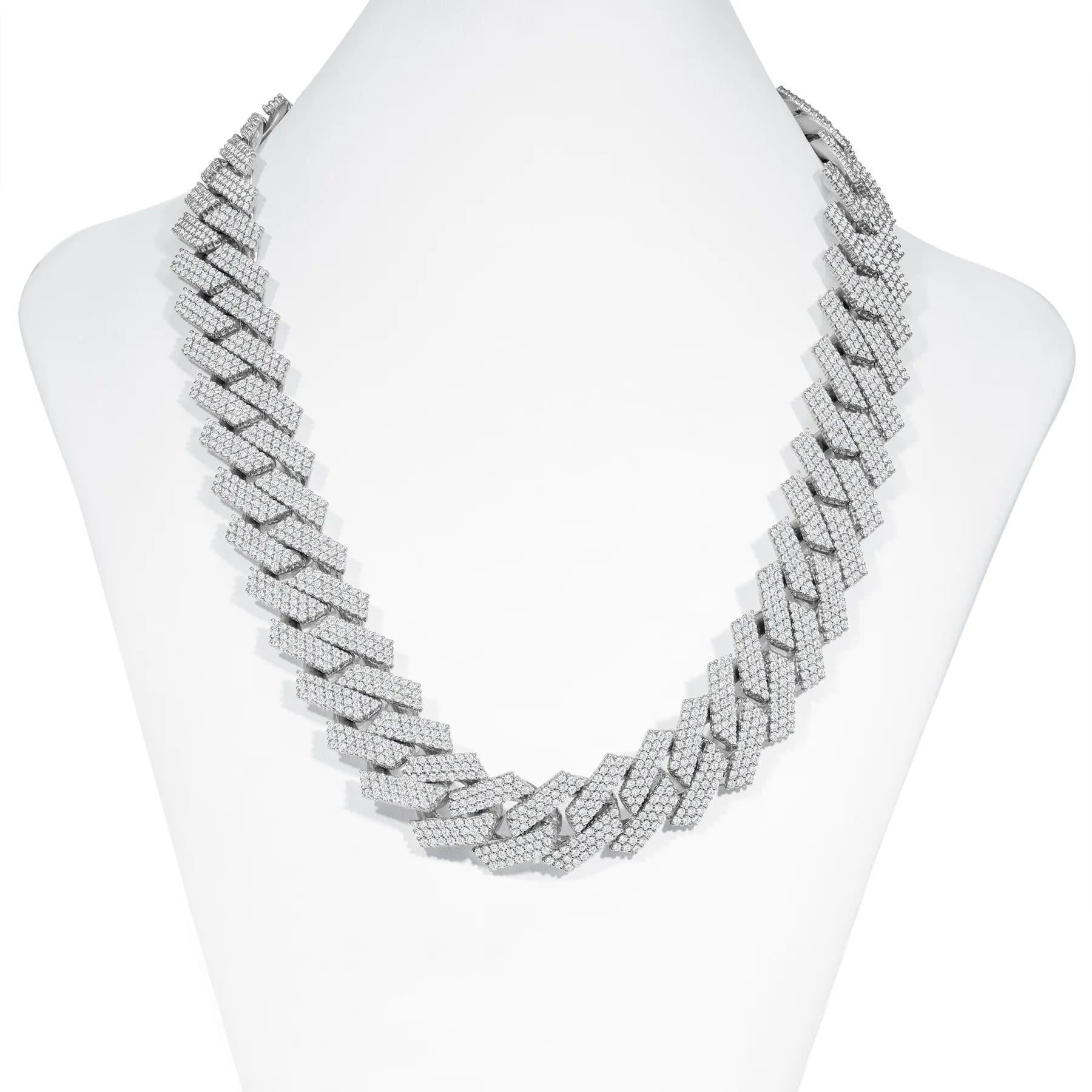 Modern Brynlee's Diamond Miami Cuban Necklace For Sale