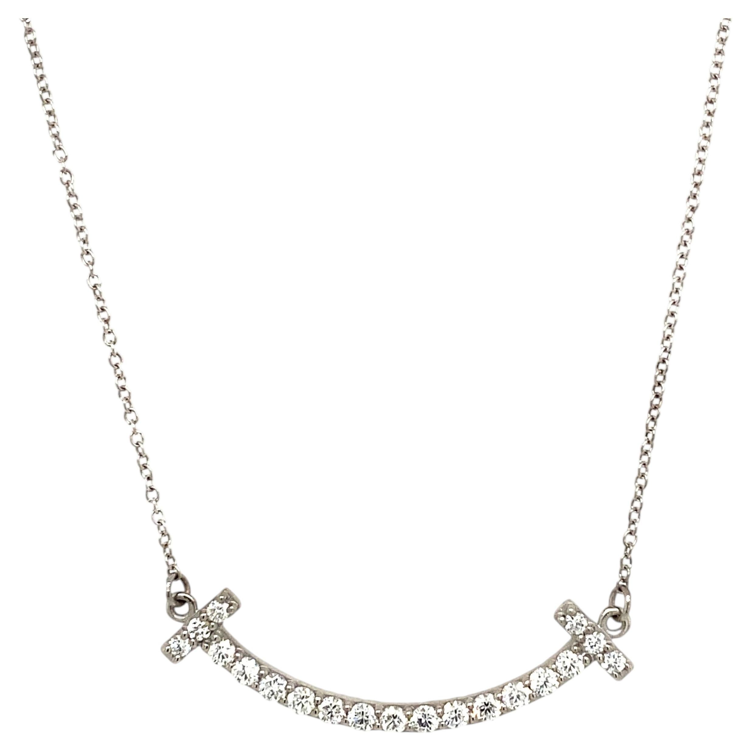 Collar «Diamond Mini Smile» – Oro blanco de 18 quilates en venta