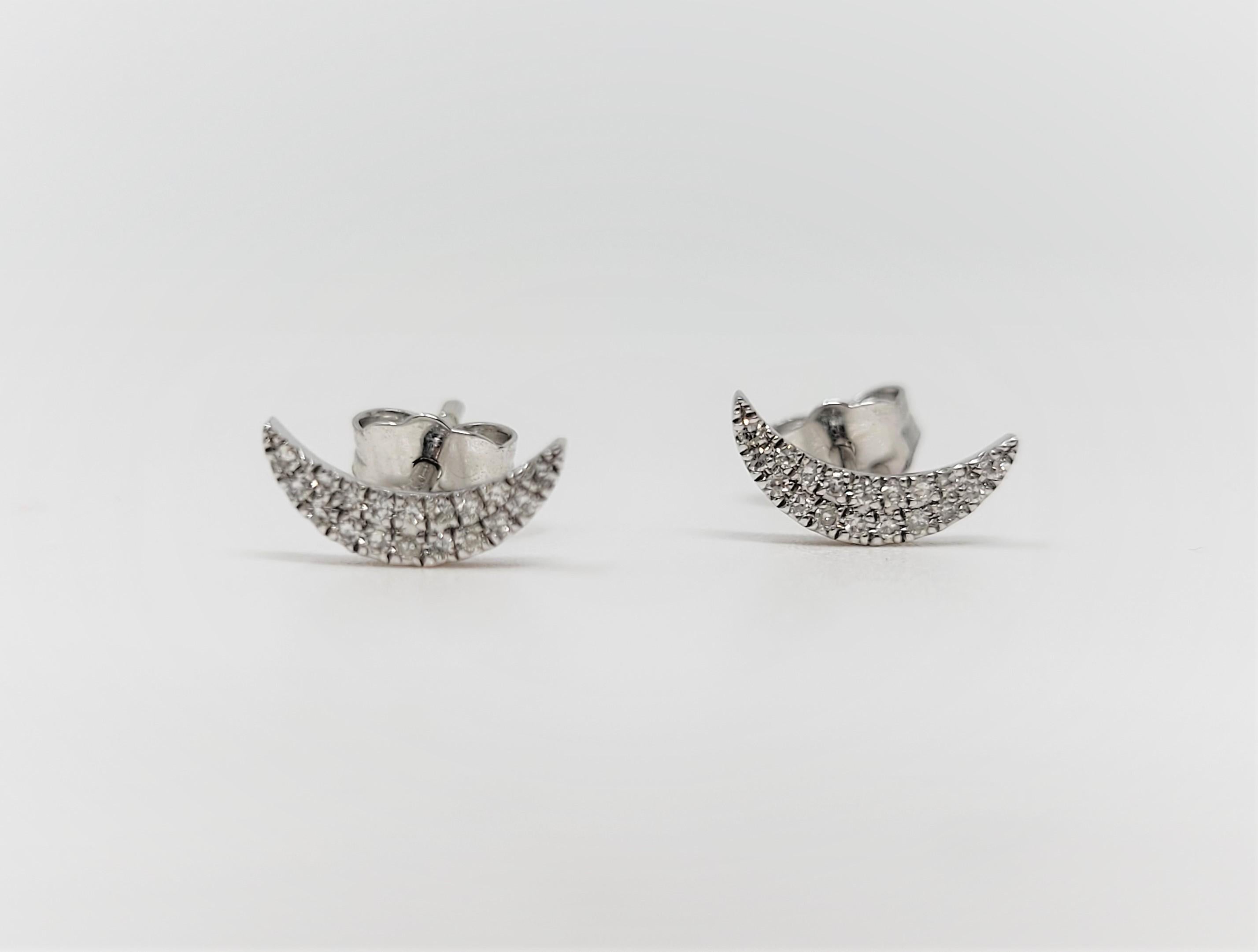 Diamond Moon Earrings in 14 Karat White Gold In New Condition For Sale In Dallas, TX