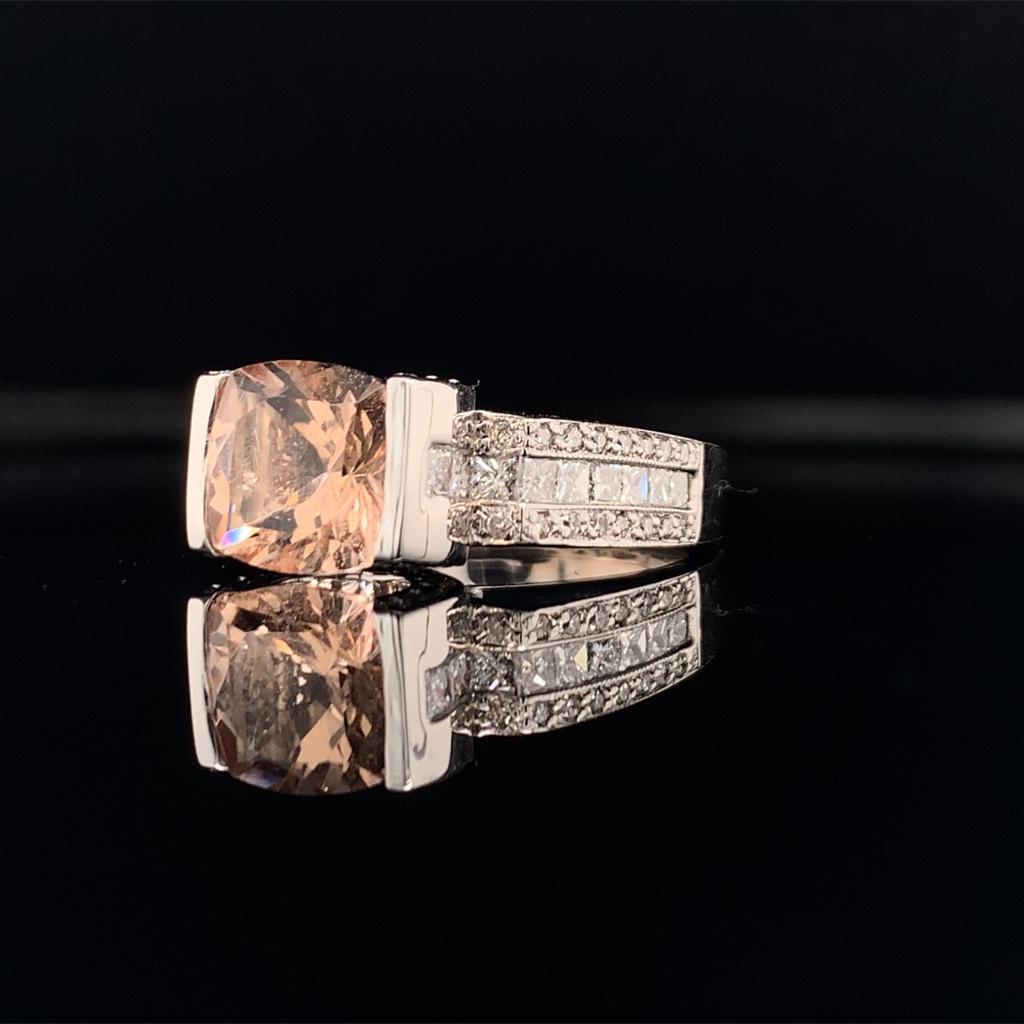 Anello con diamante e morganite 2,76 TCW in oro bianco 18k per donne certificato in vendita 5