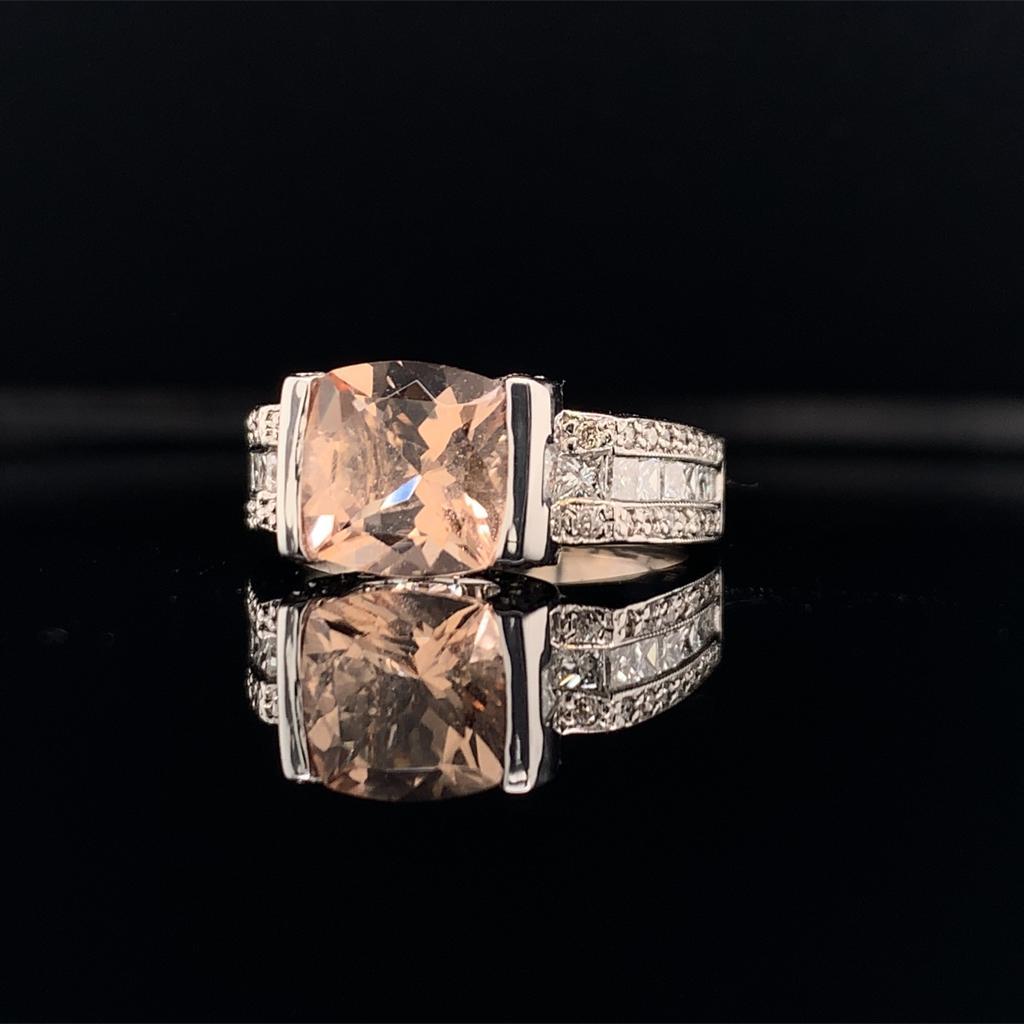 Donna Anello con diamante e morganite 2,76 TCW in oro bianco 18k per donne certificato in vendita
