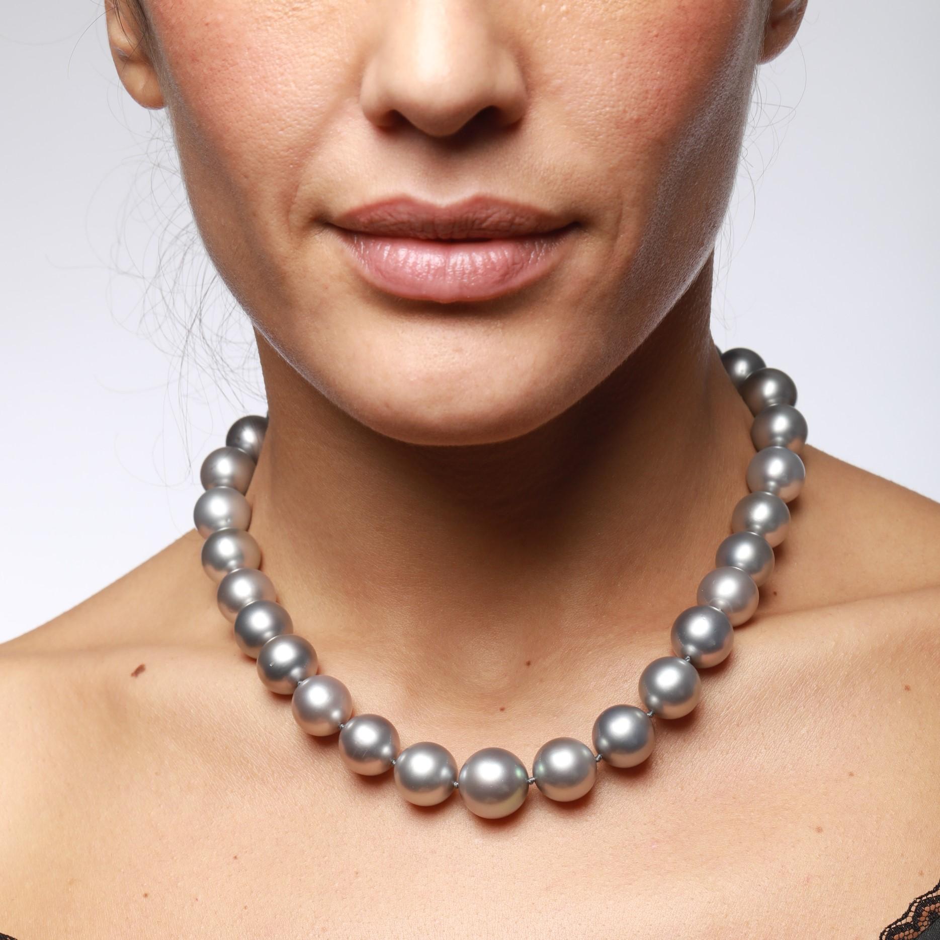 For a dramatic twist on the timeless pearl necklace trend, look to this extraordinary Tahitian black pearl necklace from David Morris. 

This one-of-a-kind piece features an incredibly rare collection of 29 natural black pearls with a captivating