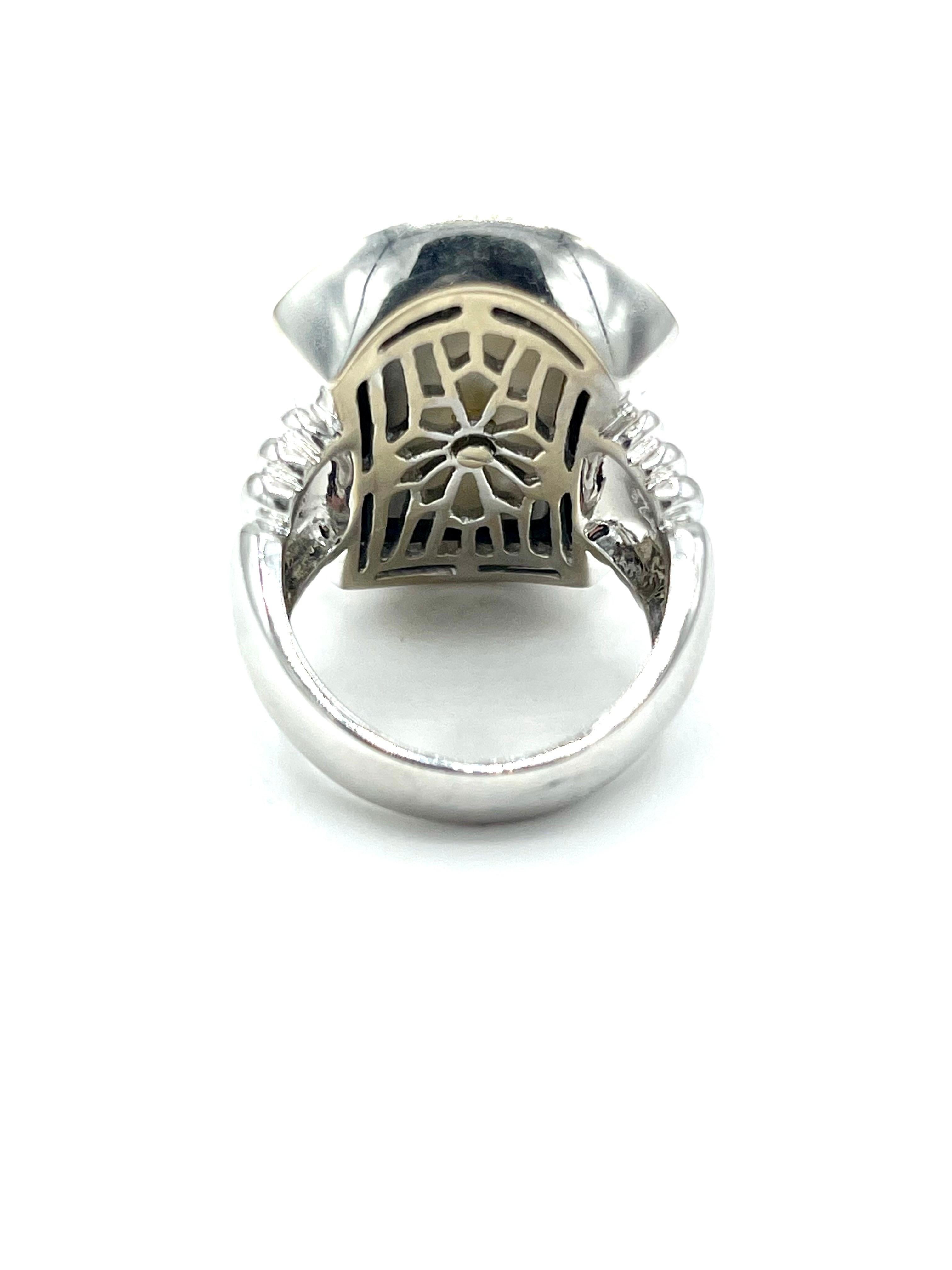 Diamond Mother of Pearl and Onyx 18K White Gold Cocktail Ring For Sale 2