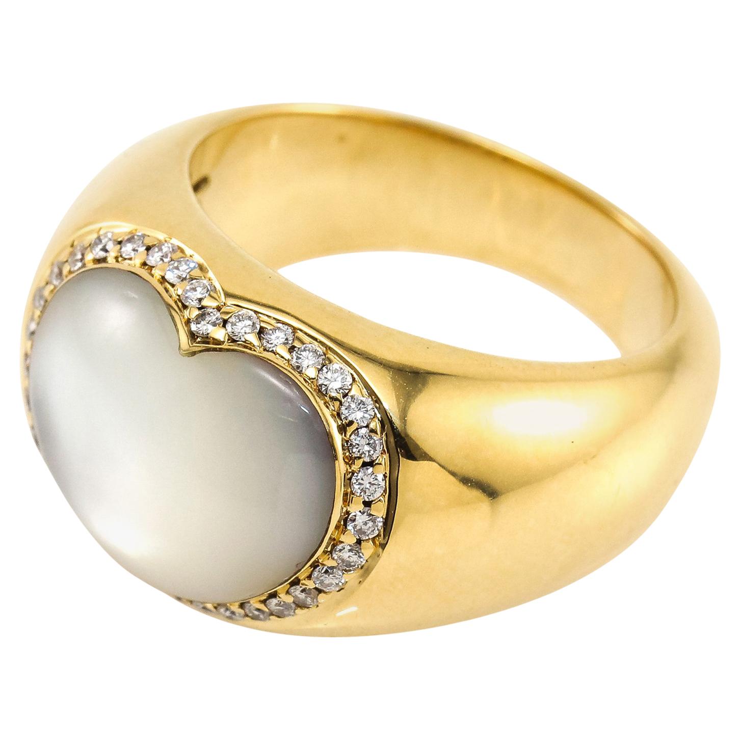 Diamond Mother of Pearl Heart Ring 18 Karat Yellow Gold For Sale at 1stDibs mother of pearl