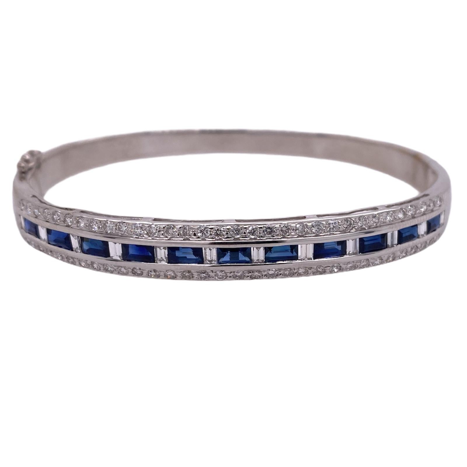 Round Cut Diamond Natural Blue Sapphire 18 Karat White Gold Hinged Bangle Bracelet