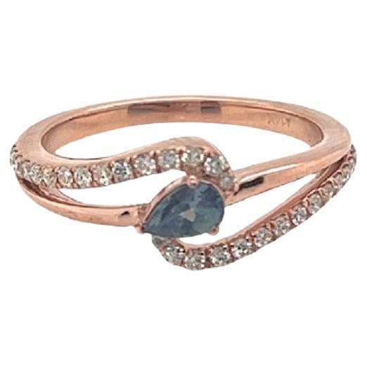 Diamond & Natural Brazillian Alexandrite 0.22 Carat Sparkling Ring For Sale