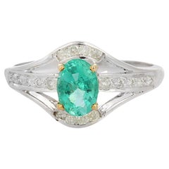 Diamant Natürlicher Smaragd Damen Ehering aus 18 Karat massivem Weißgold mit Diamant