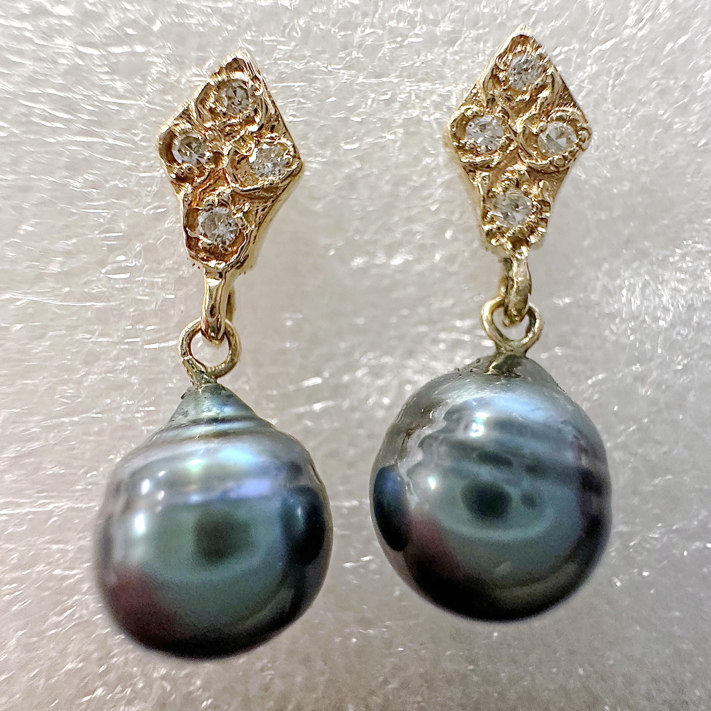 Pendientes Navette de Diamantes con Gotitas Tahitianas Barrocas de 8 mm en Oro Amarillo Contemporáneo en venta