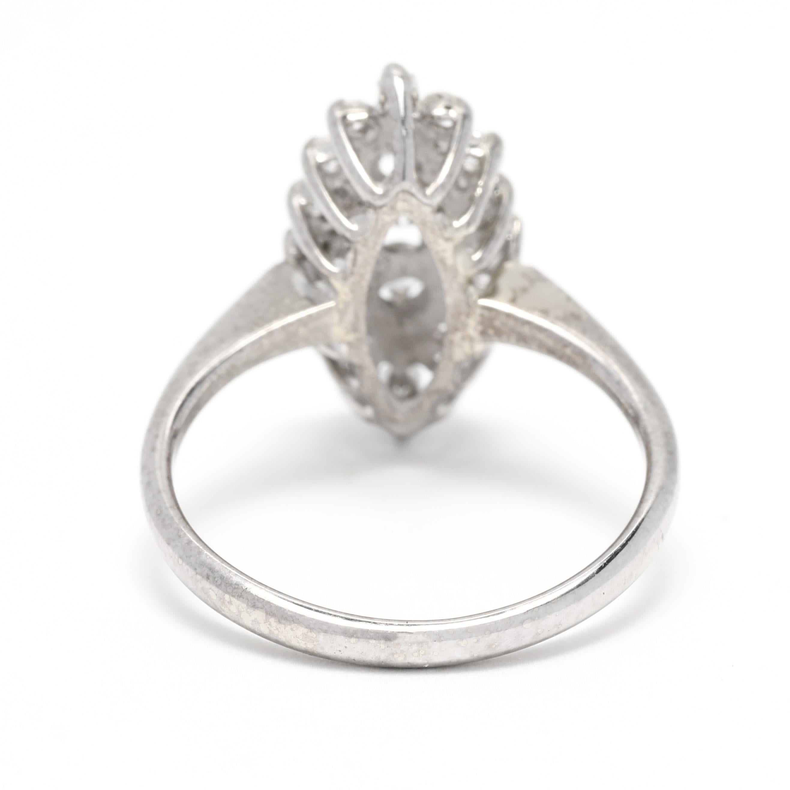 Diamant-Cluster-Ring Navette, 14 Karat Weißgold, Ring, Diamant-Cluster-Ring, Marquise (Marquiseschliff) im Angebot