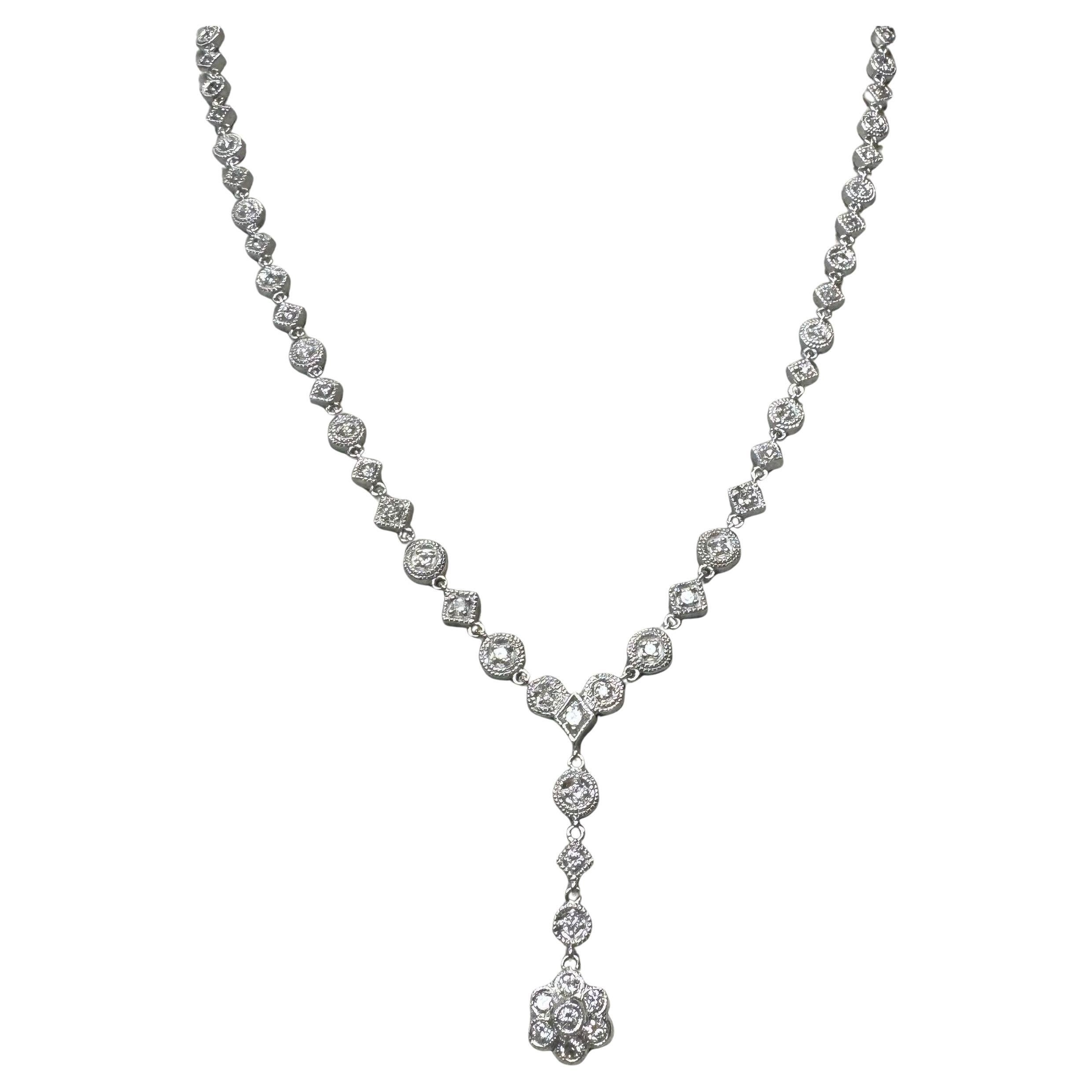 Collar de diamantes de oro blanco de 14k 2,51 cts.  19,80 gramos en venta