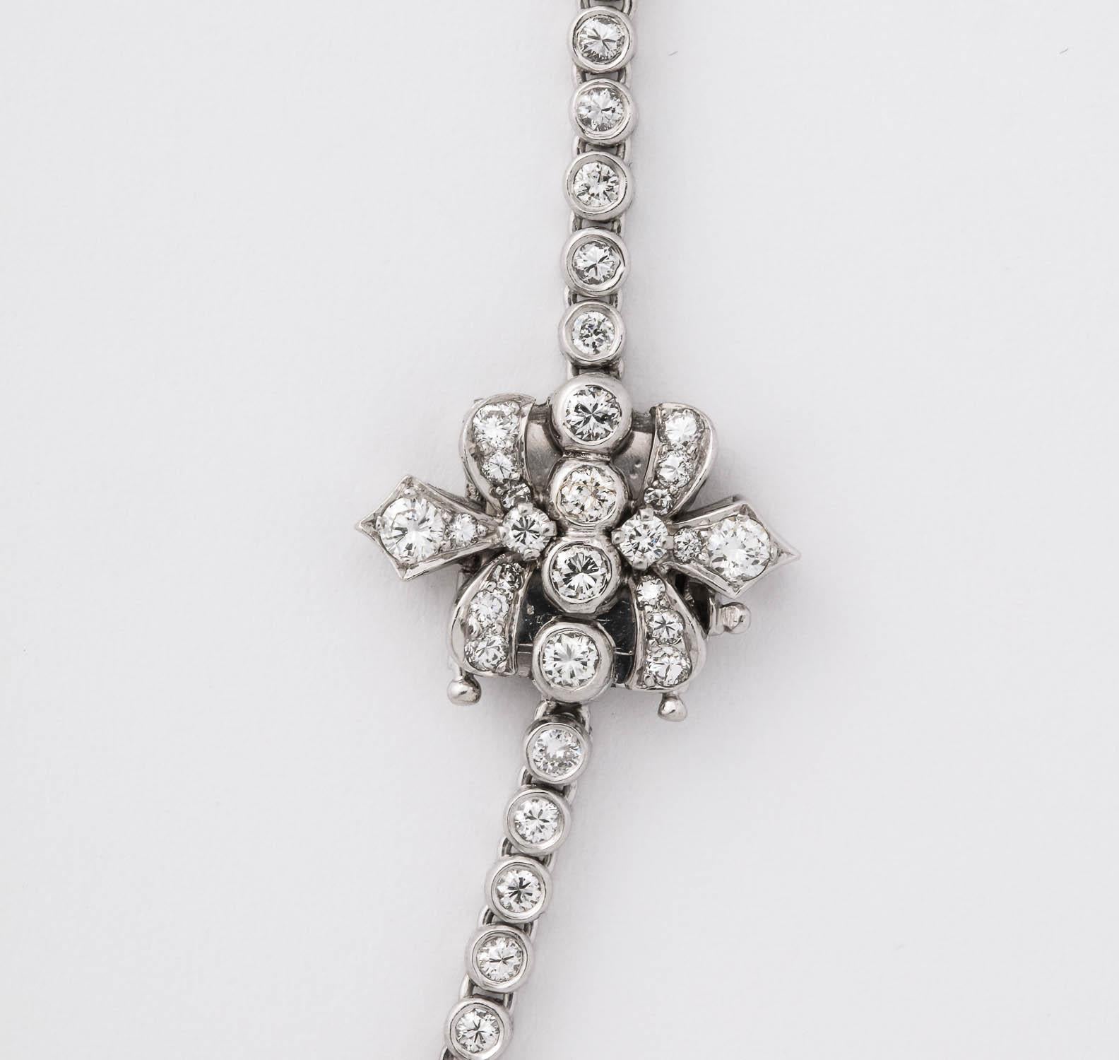 Art Deco Diamond Necklace Bezel-Set in Platinum White Sparkling Diamonds Flower Clasp For Sale
