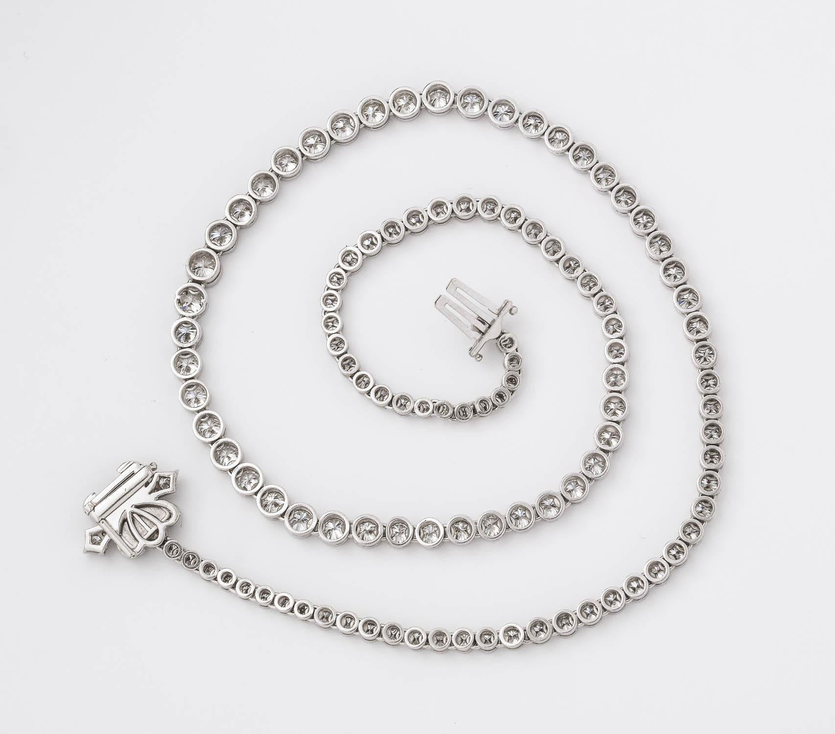 Diamond Necklace Bezel-Set in Platinum White Sparkling Diamonds Flower Clasp For Sale 1