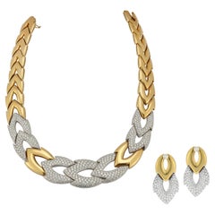 Set aus Diamant-Halskette und Türklopfer-Ohrringen
