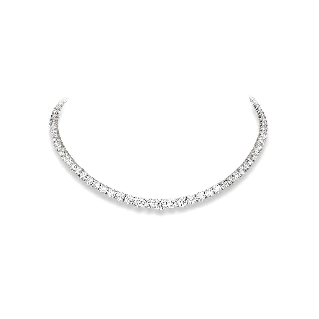 Necklace in 18kt white gold set with 87 diamonds 31.57 cts GIA Certificates