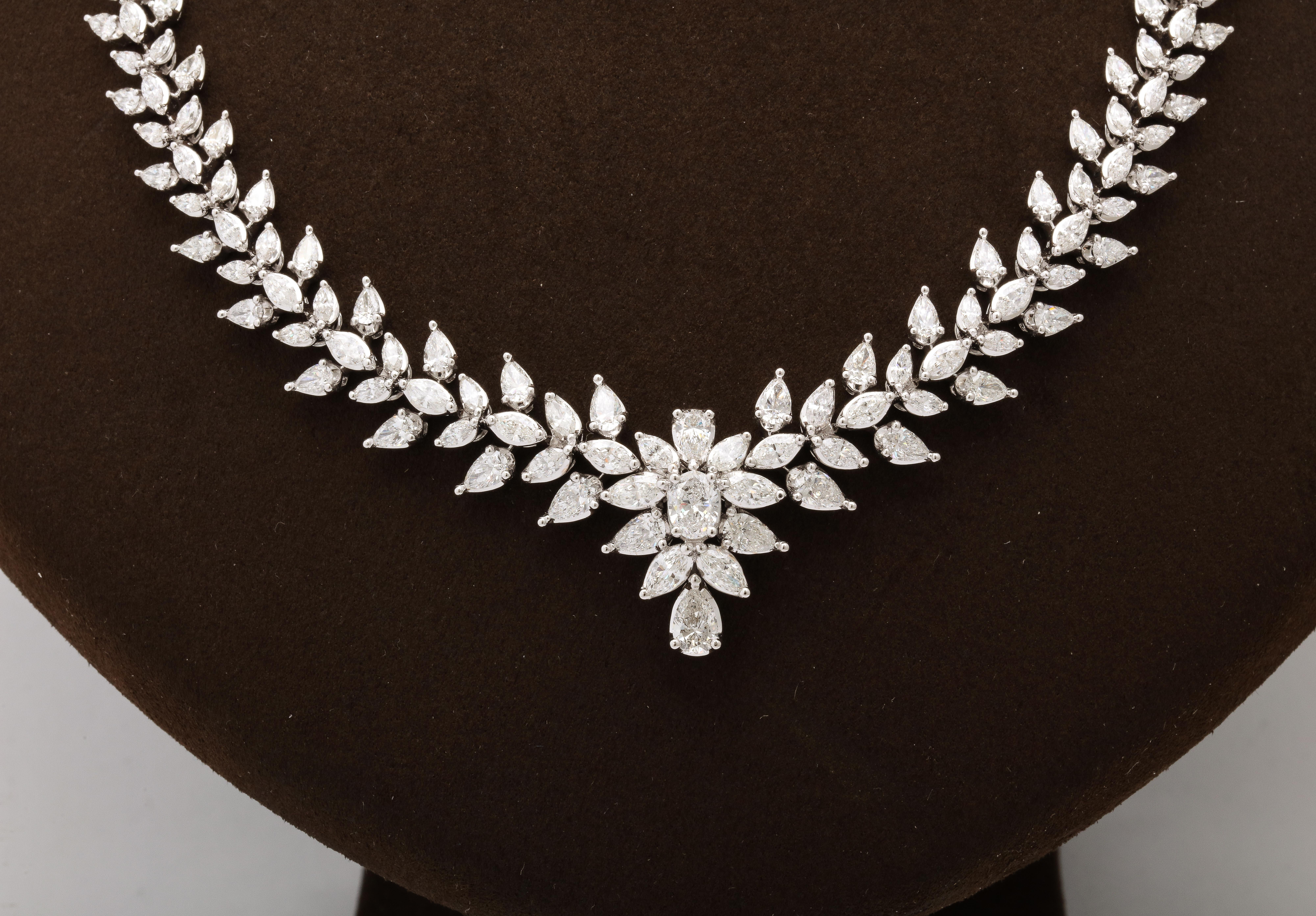 Diamant-Halskette (Tropfenschliff) im Angebot