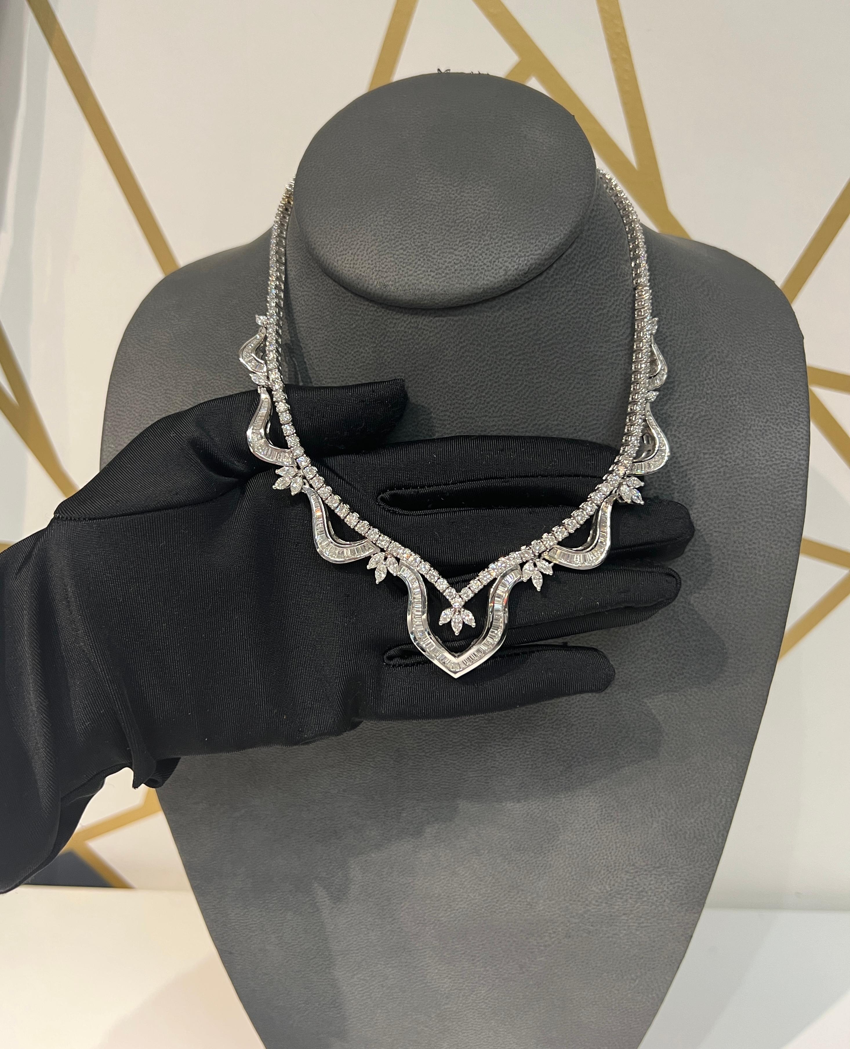 Taglio rotondo Collana di diamanti in vendita