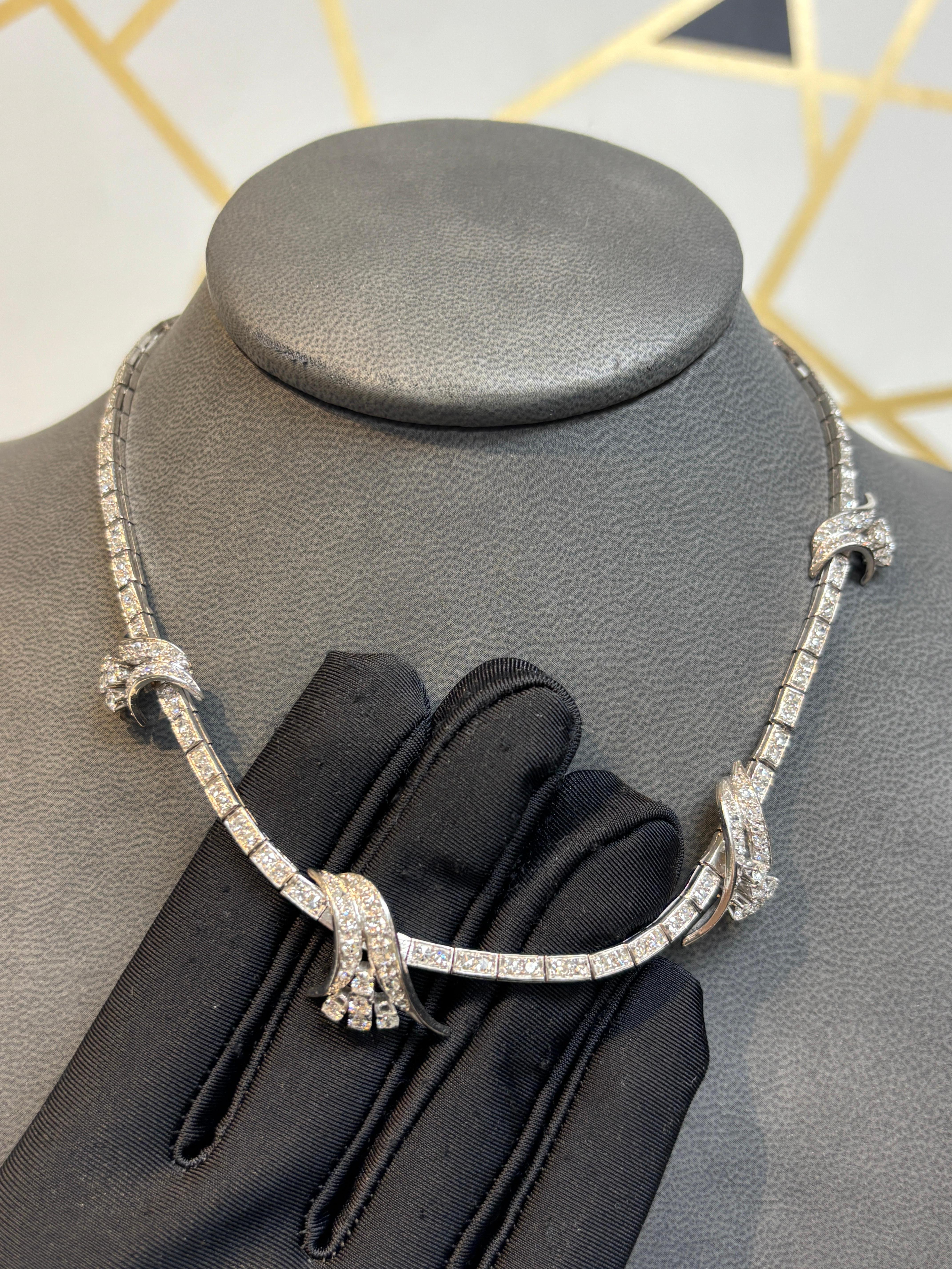 Round Cut Diamond Necklace For Sale