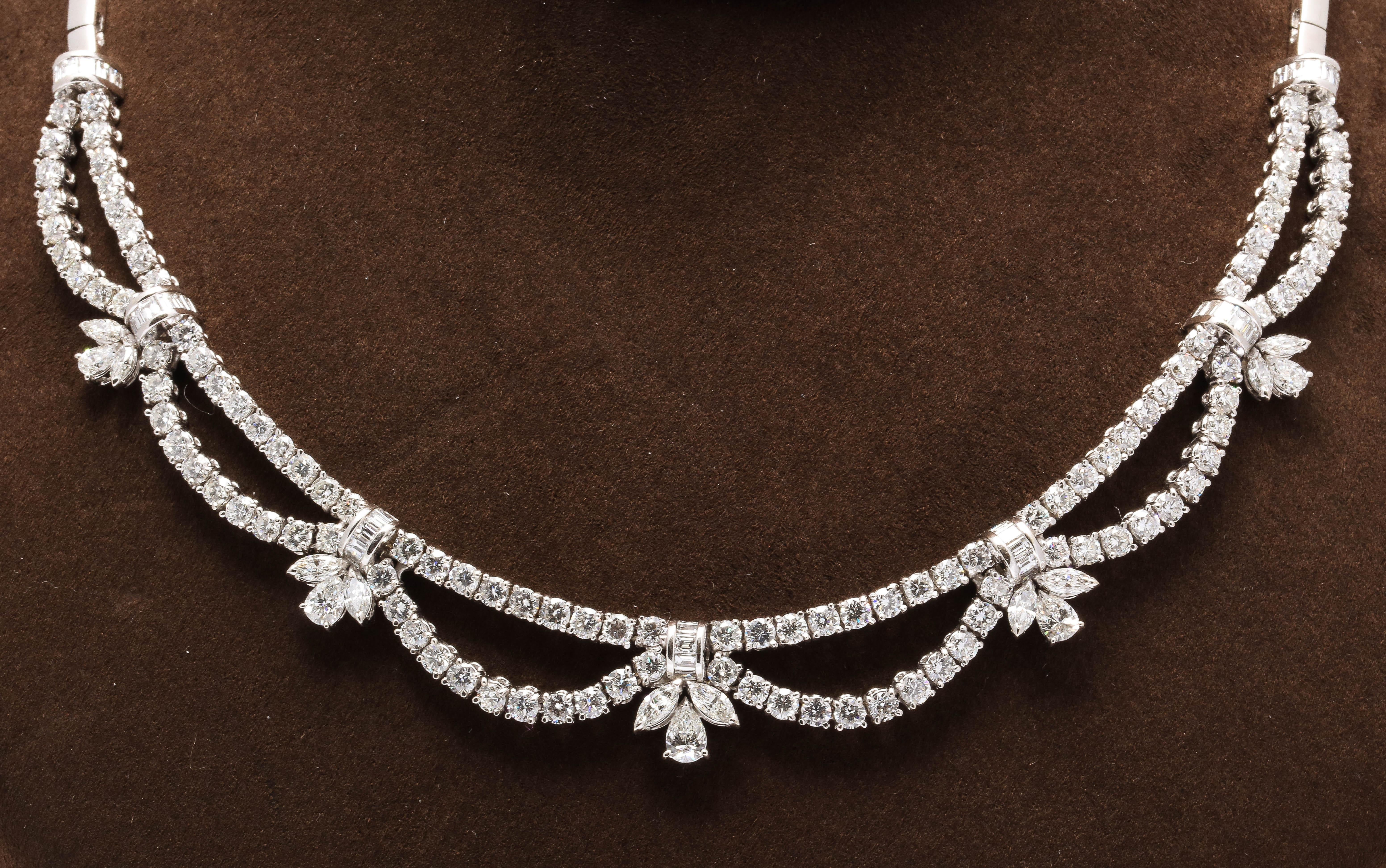 Women's or Men's Diamond Necklace For Sale