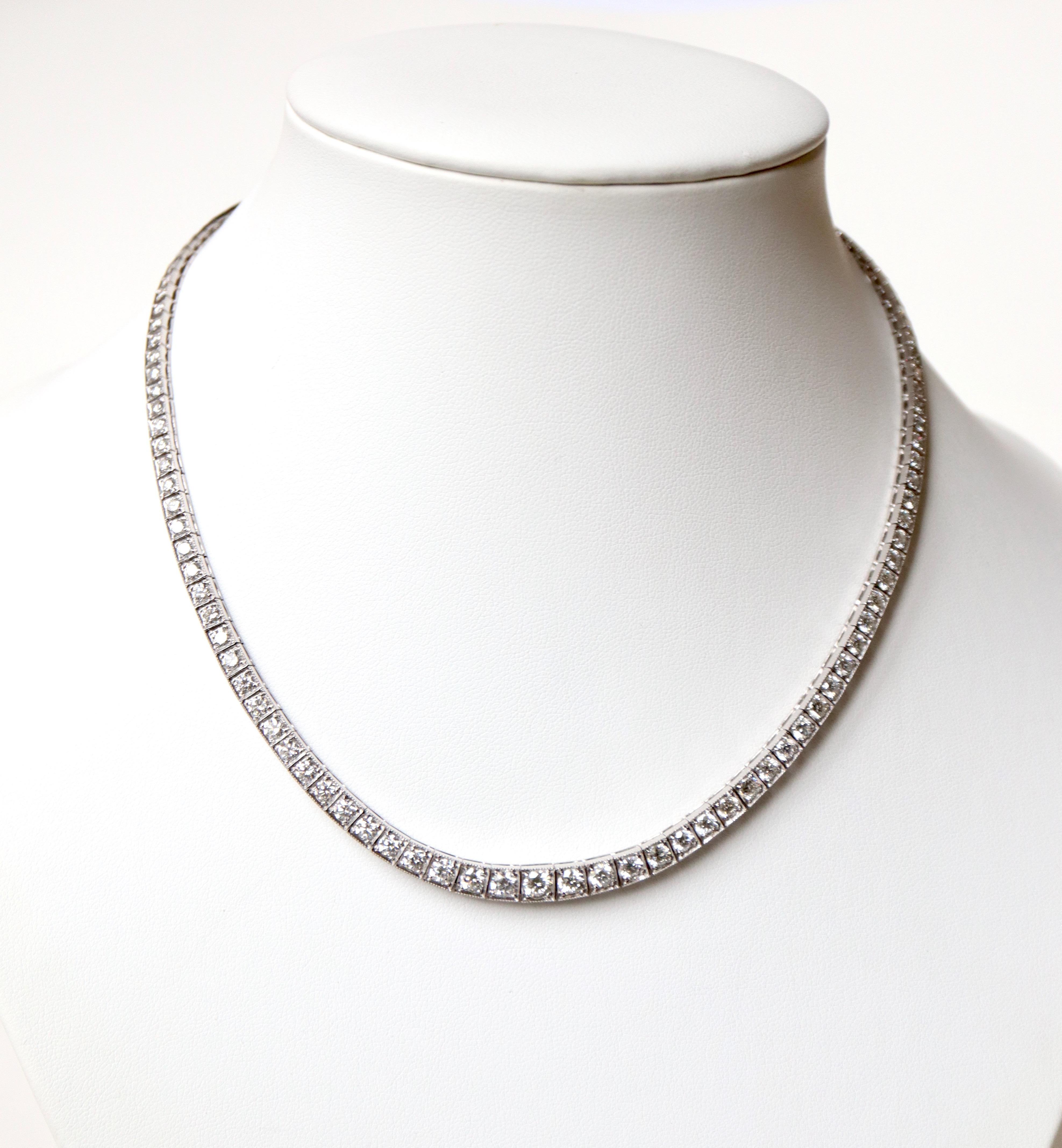 Diamond Necklace in 18 Carat White Gold and 10 Carats of Diamonds Falling For Sale 4